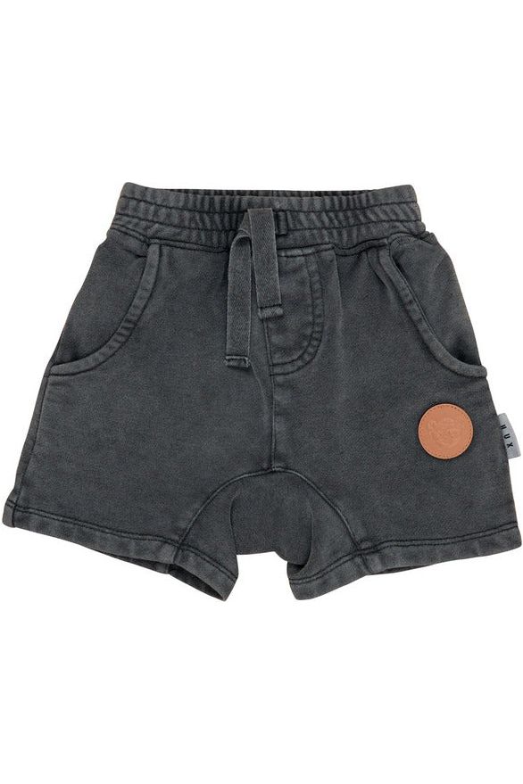 VINTAGE BLACK SLOUCH SHORTS