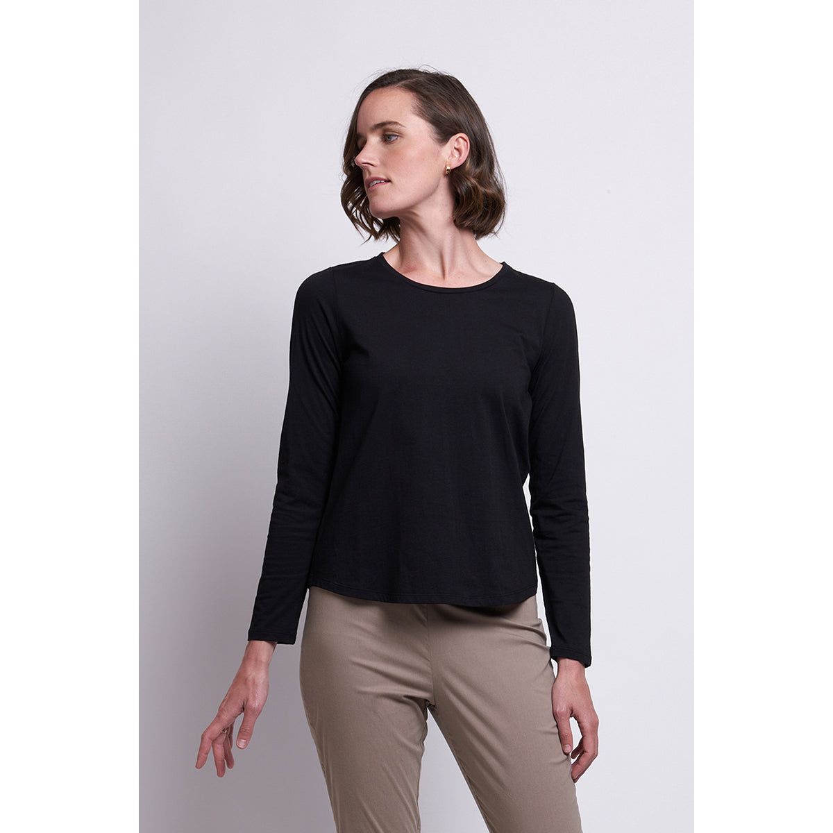 FINE MERINO CREW NECK TOP - BLACK