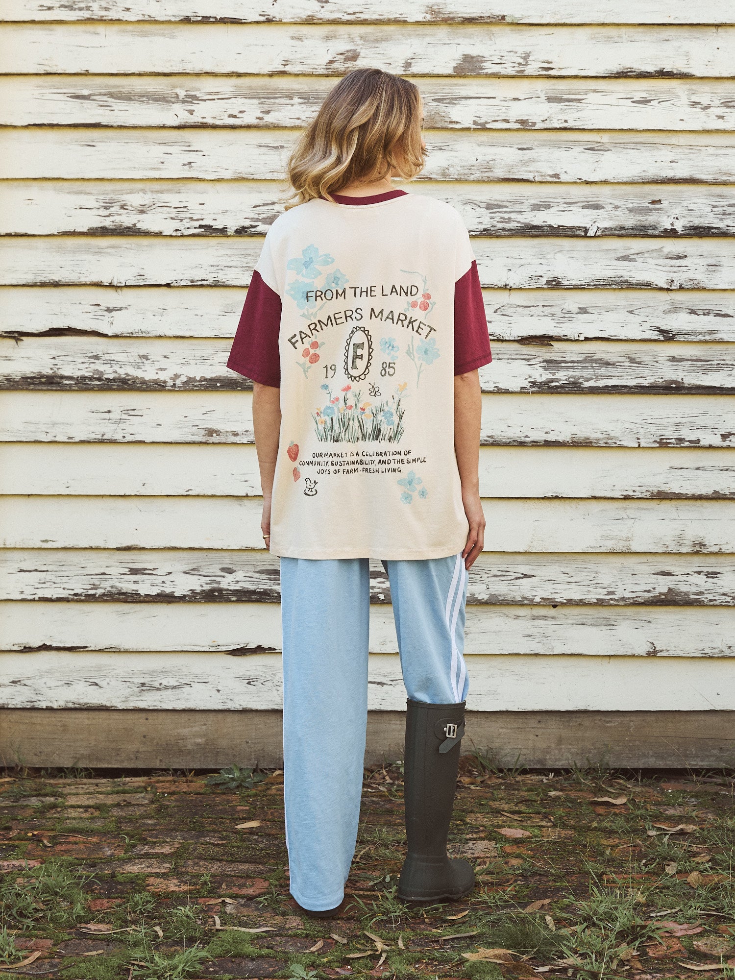 TRUST THE SEADS TEE