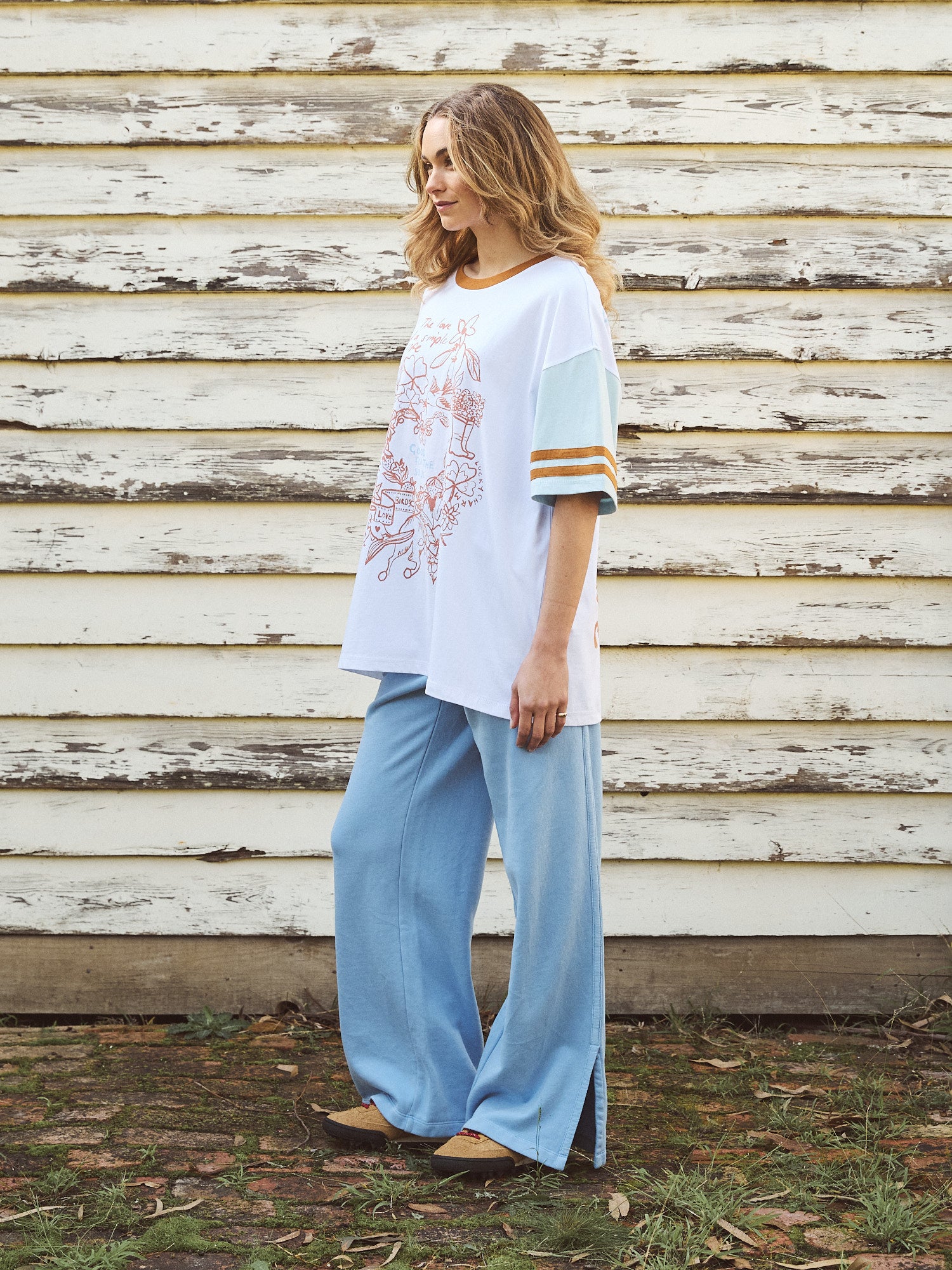 LUCKY CHARM TEE