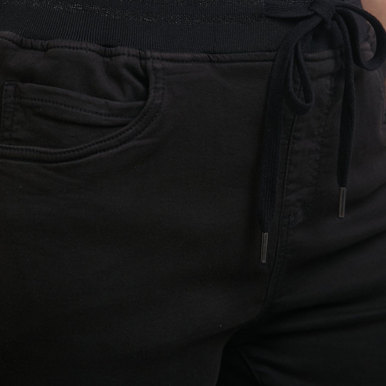 SYLVIA JOGGER - BLACK