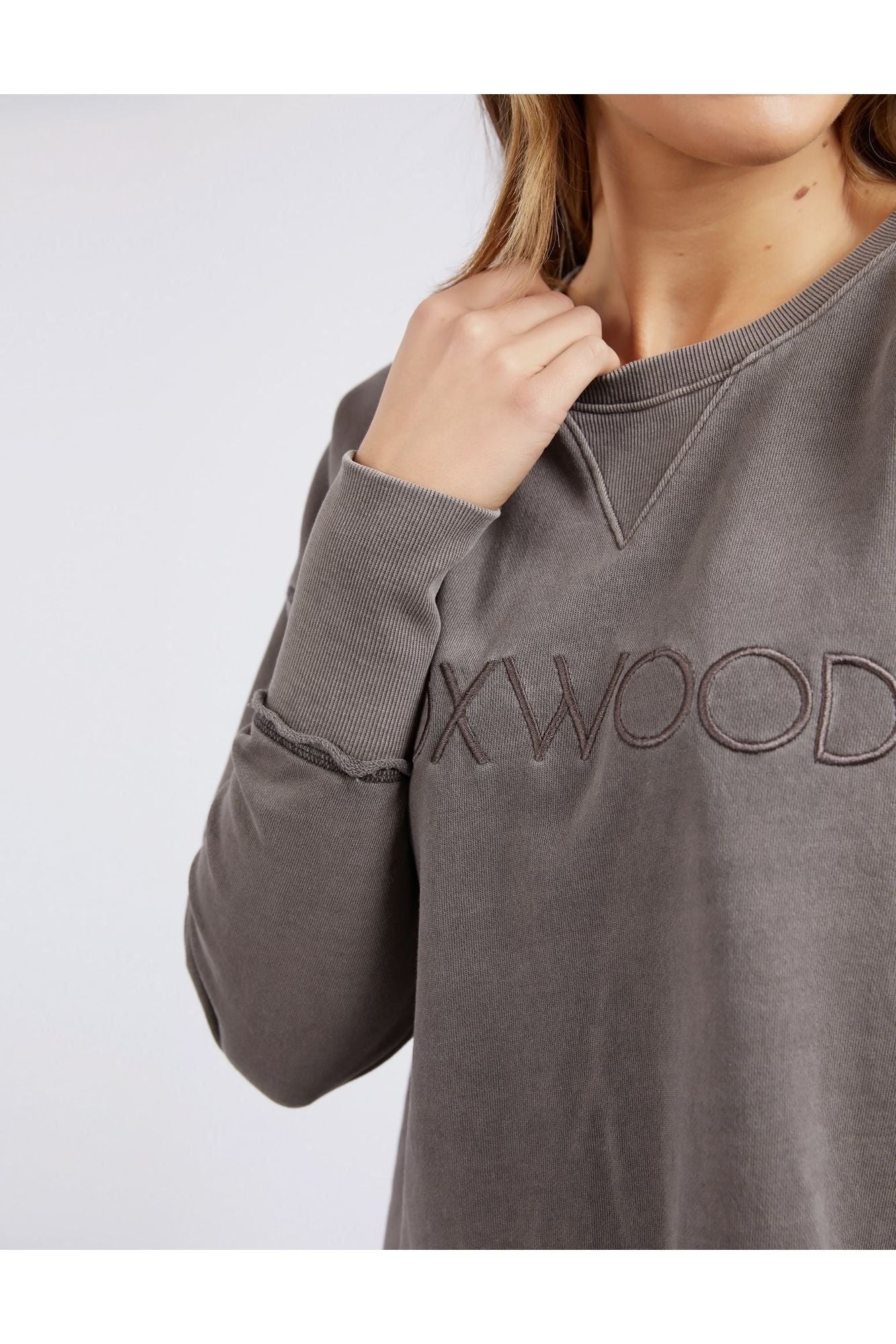 WASHED SIMPLIFIED CREW - CHOCOLATE BROWN