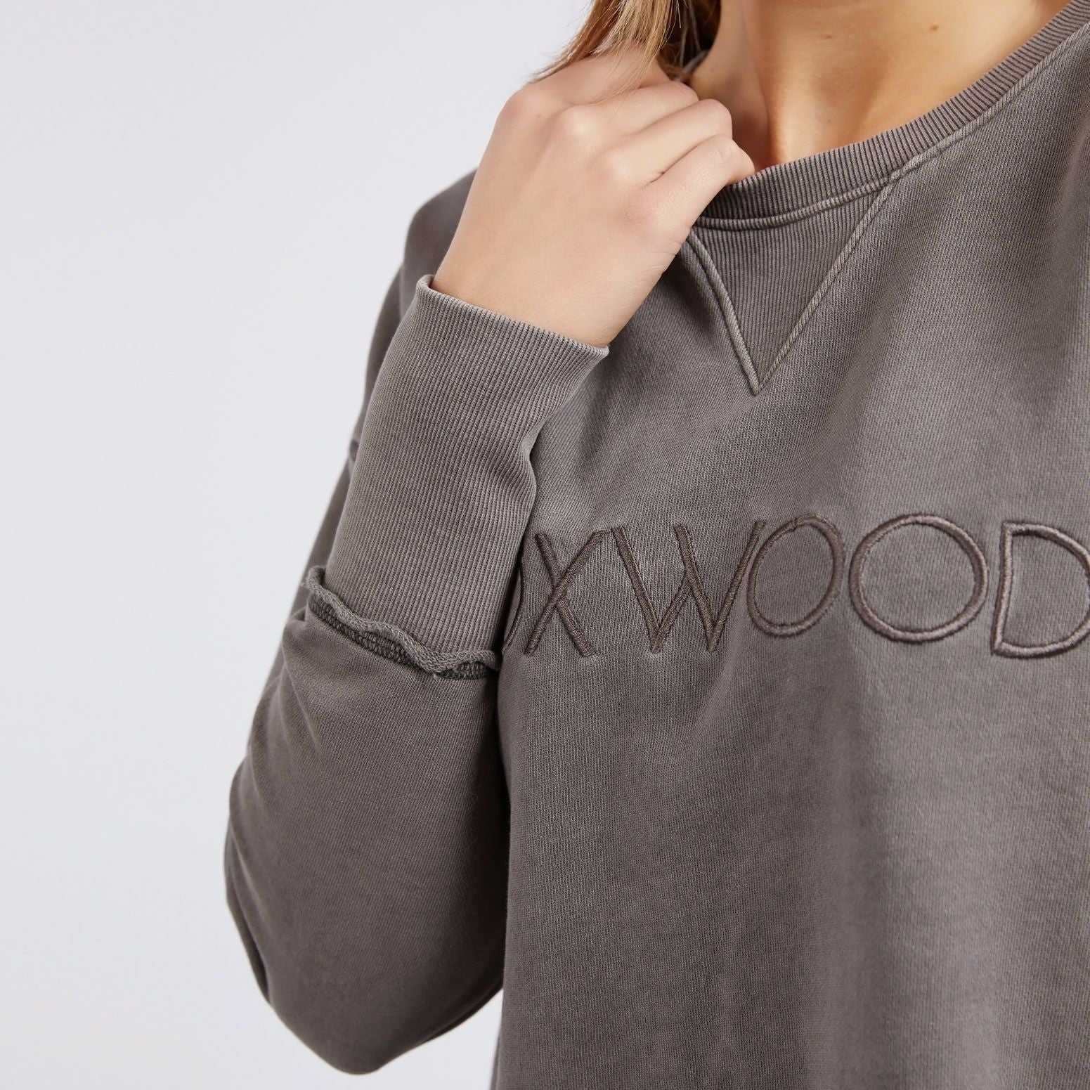 WASHED SIMPLIFIED CREW - CHOCOLATE BROWN