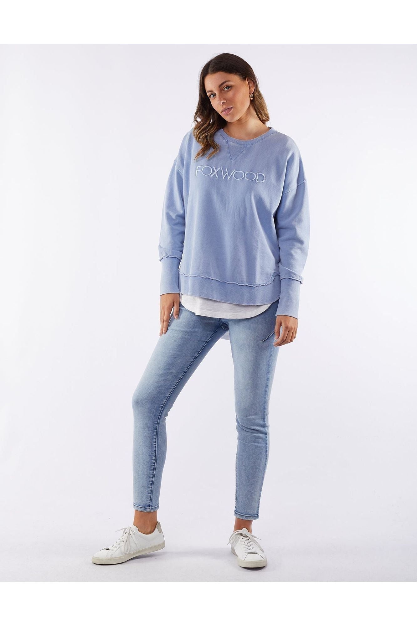 SIMPLIFIED CREW - Washed Light Blue