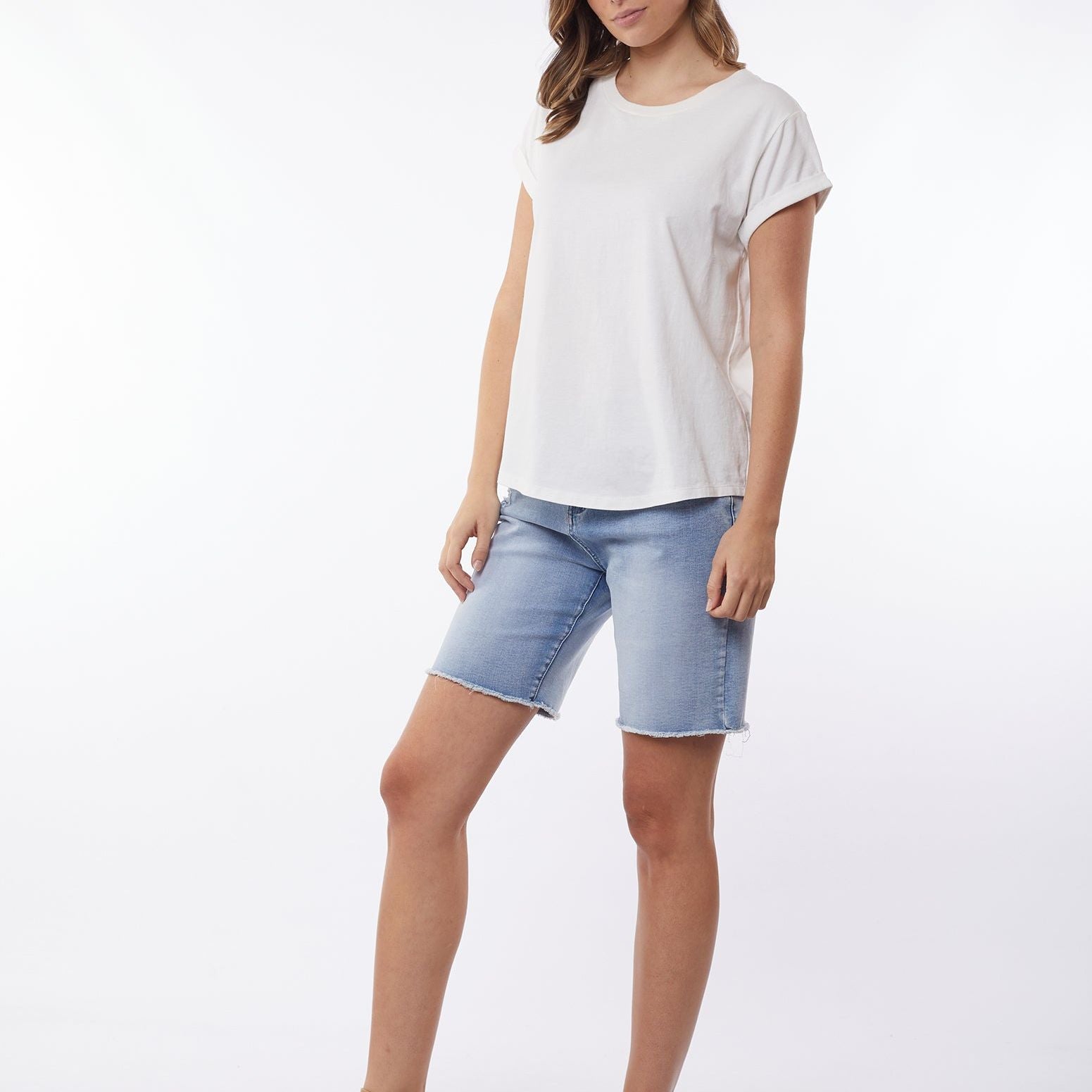 MANLY TEE - WHITE