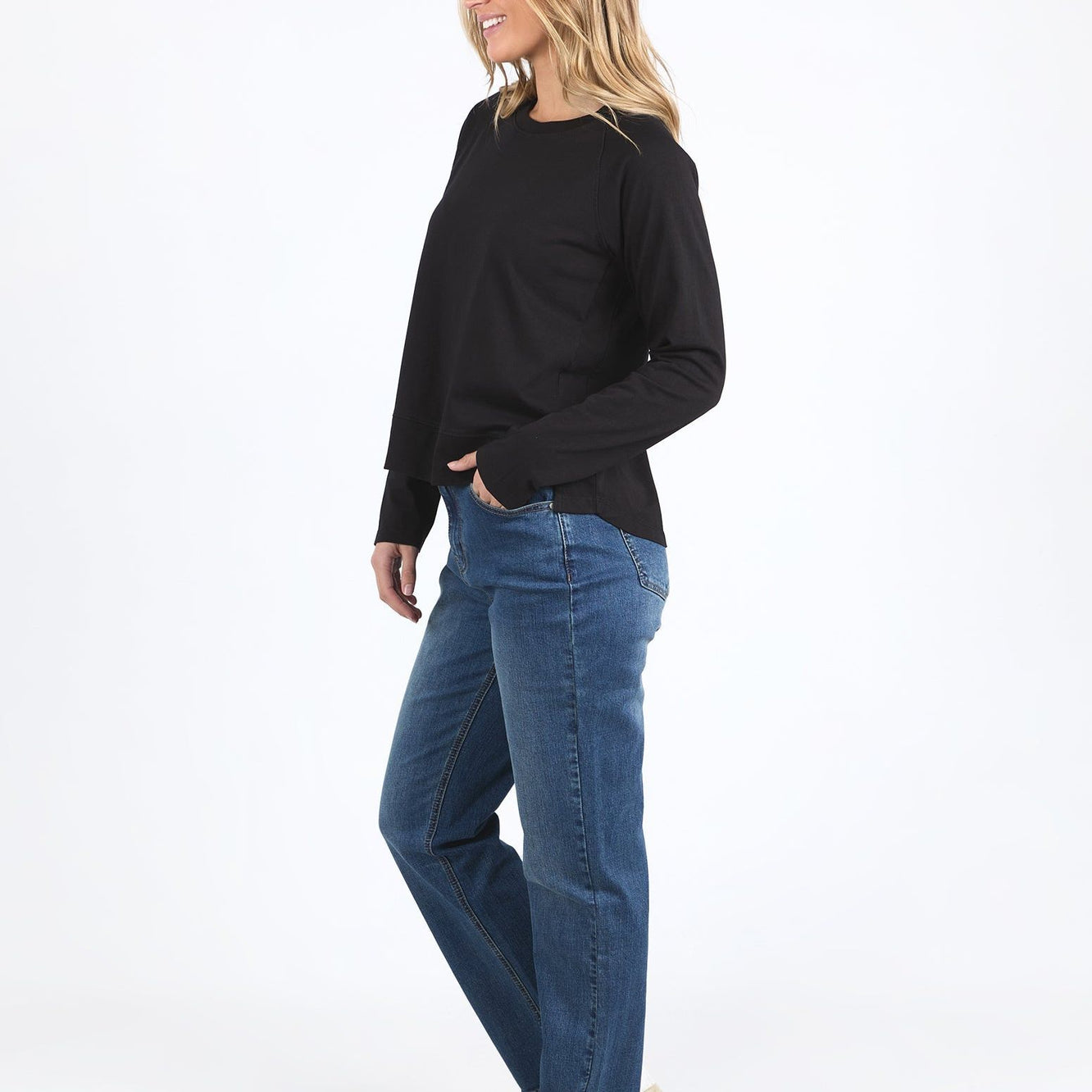 ENDLESS LONG SLEEVE TEE - BLACK