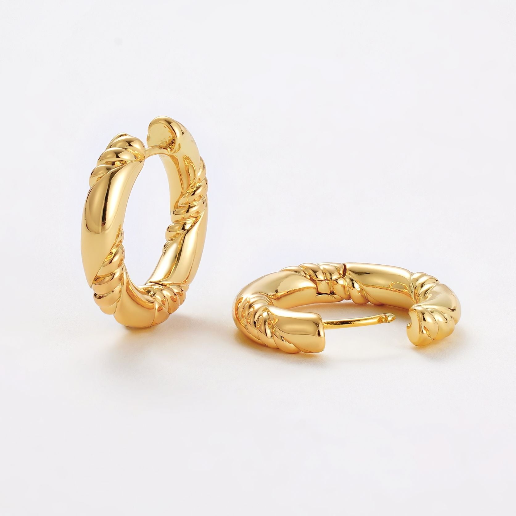 Alannah Hoop Earrings- Gold