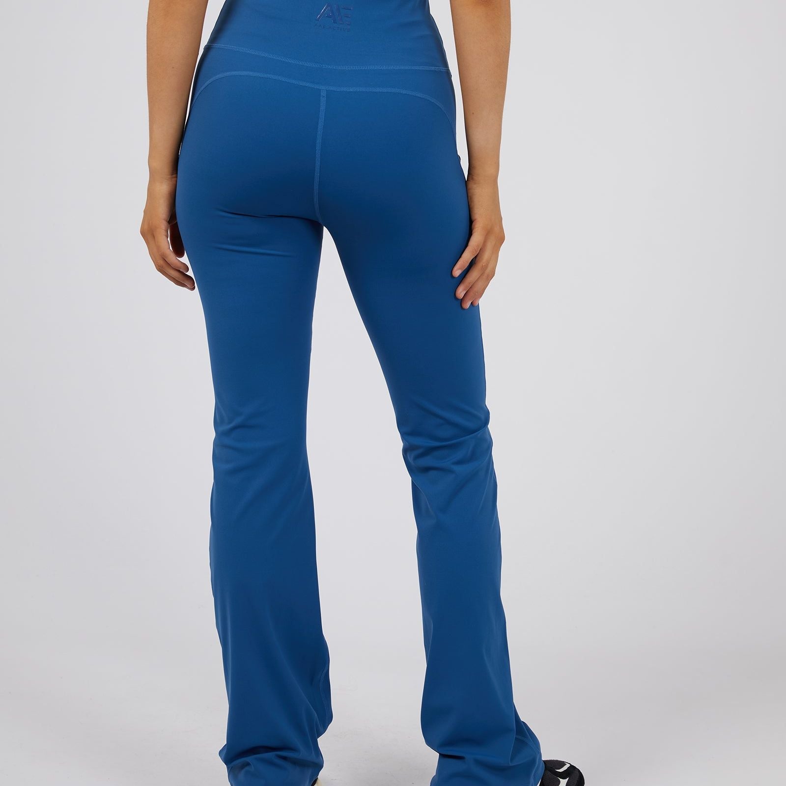 ACTIVE FLARE LEGGING