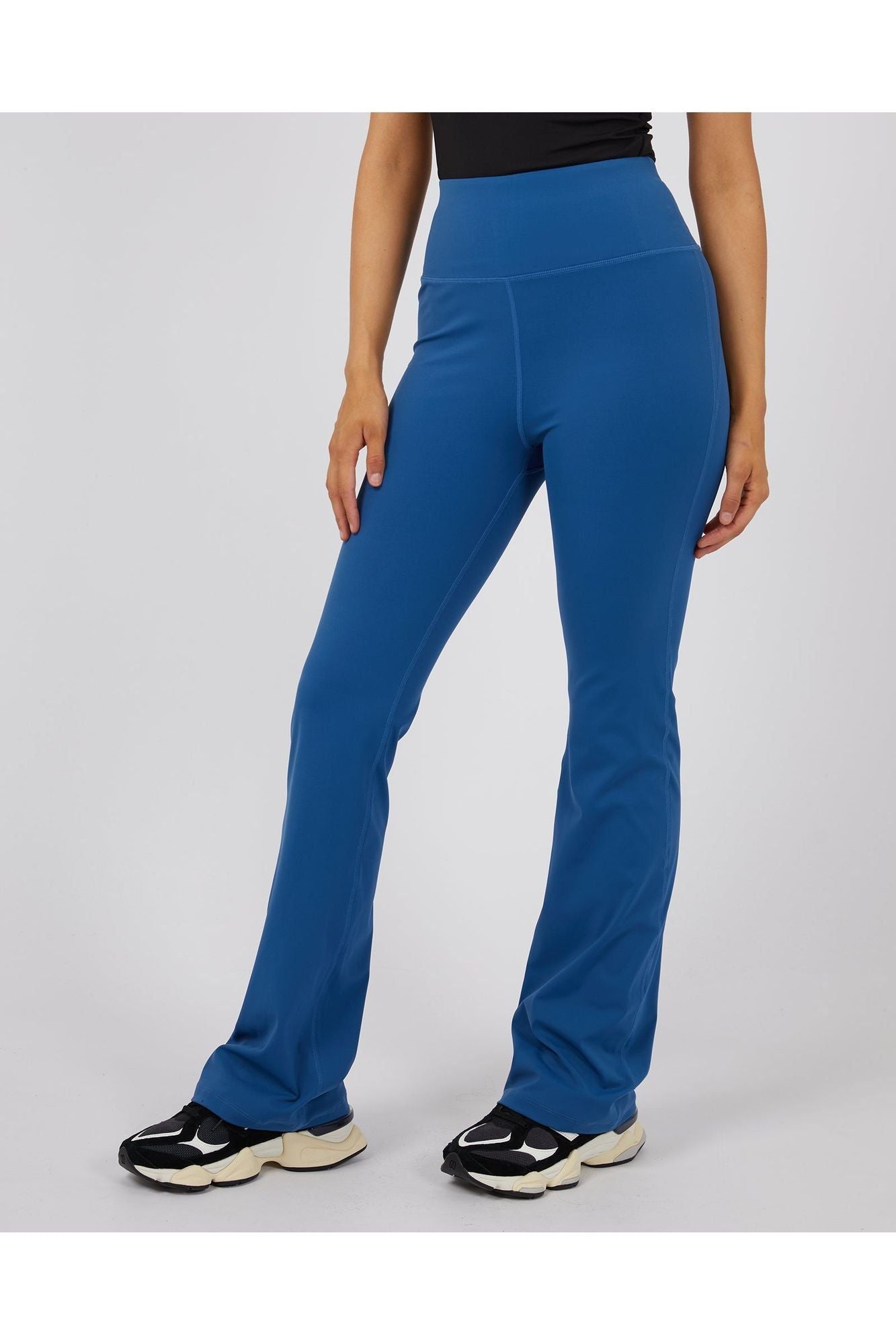 ACTIVE FLARE LEGGING