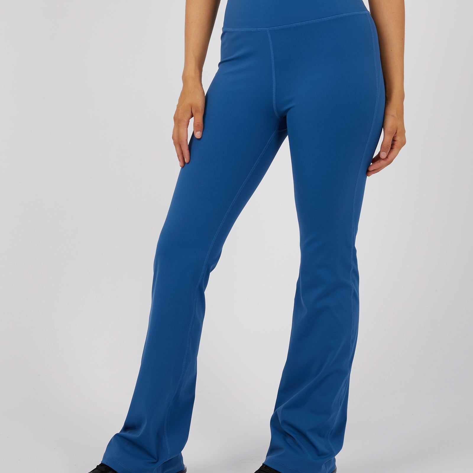 ACTIVE FLARE LEGGING