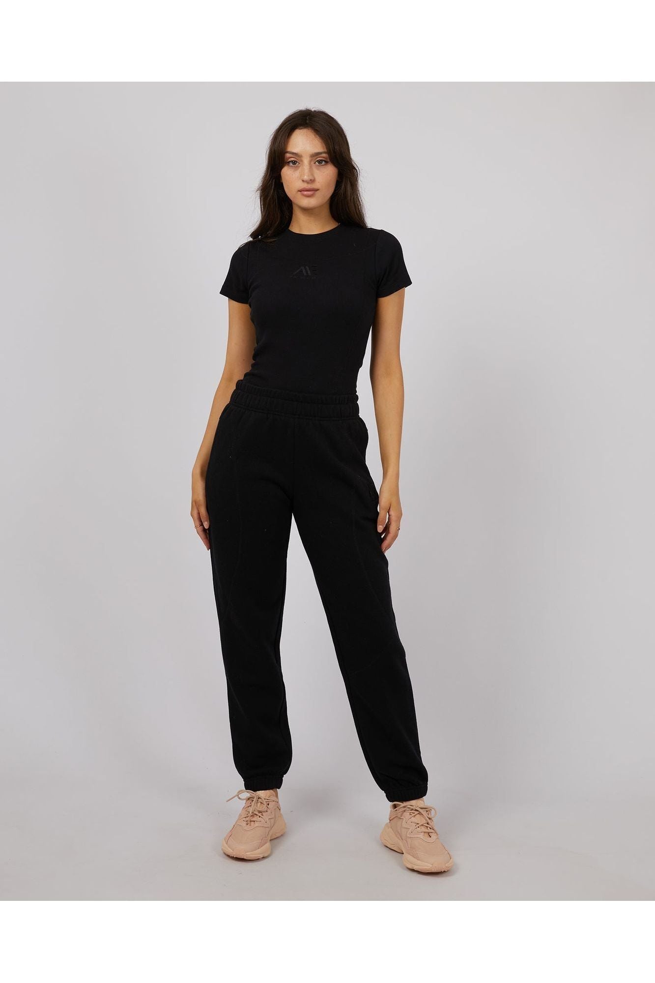 ACTIVE TONAL TRACKPANT - BLACK