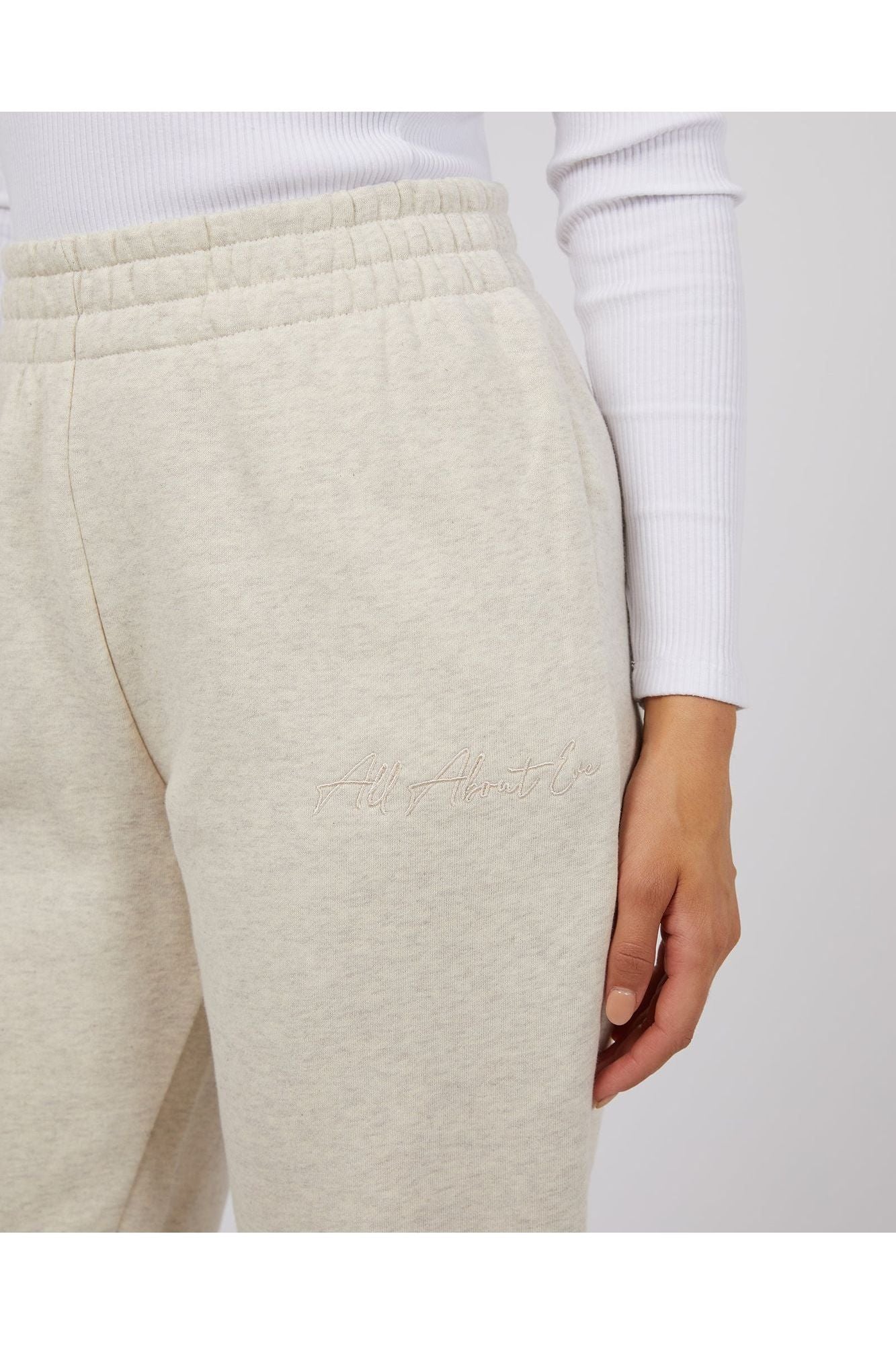 CLASSIC TRACKPANT - OATMEAL
