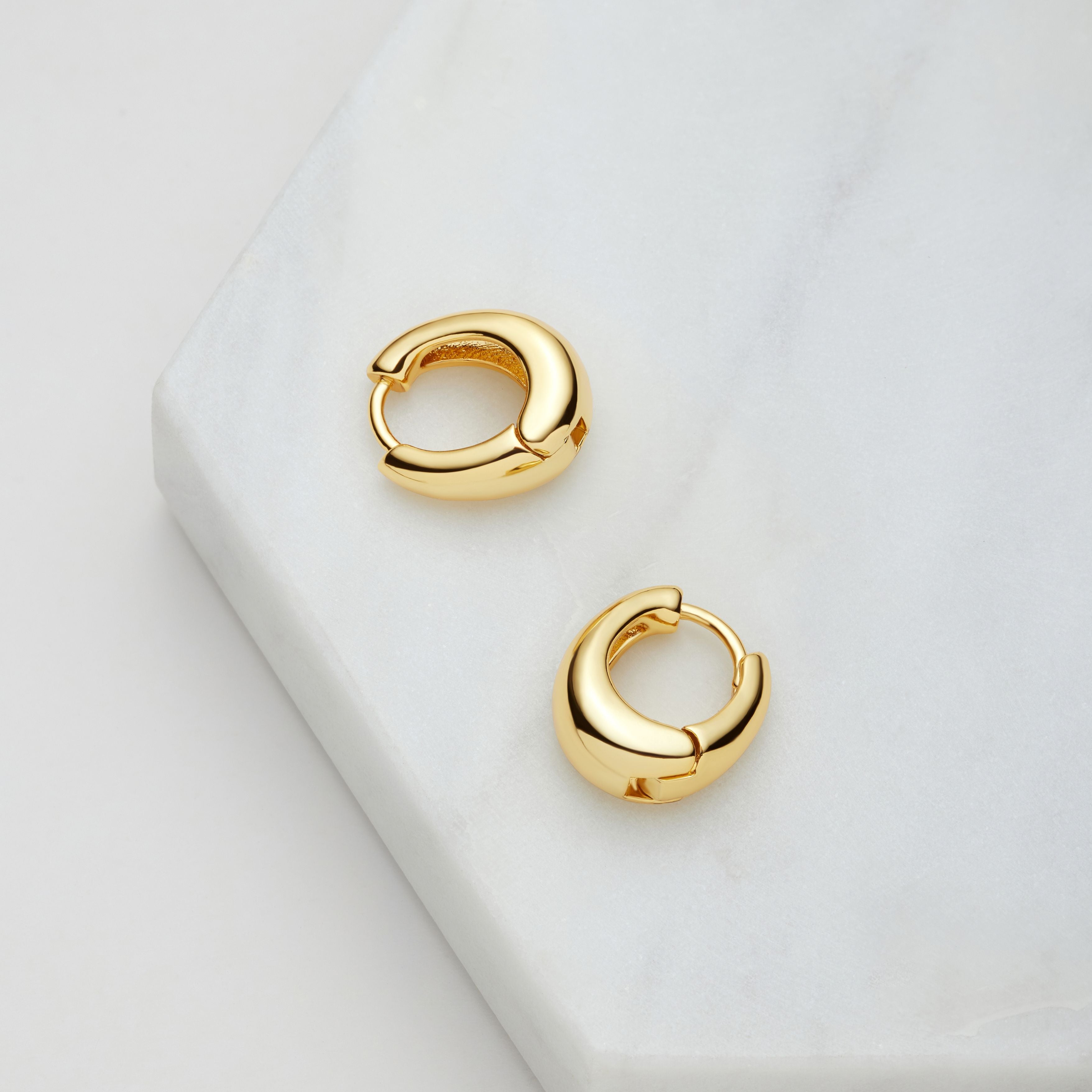 Steph Hoop Medium - Gold