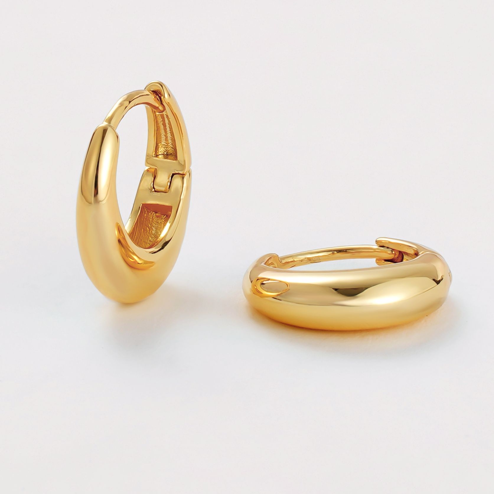 Cleo Hoop - Small Gold