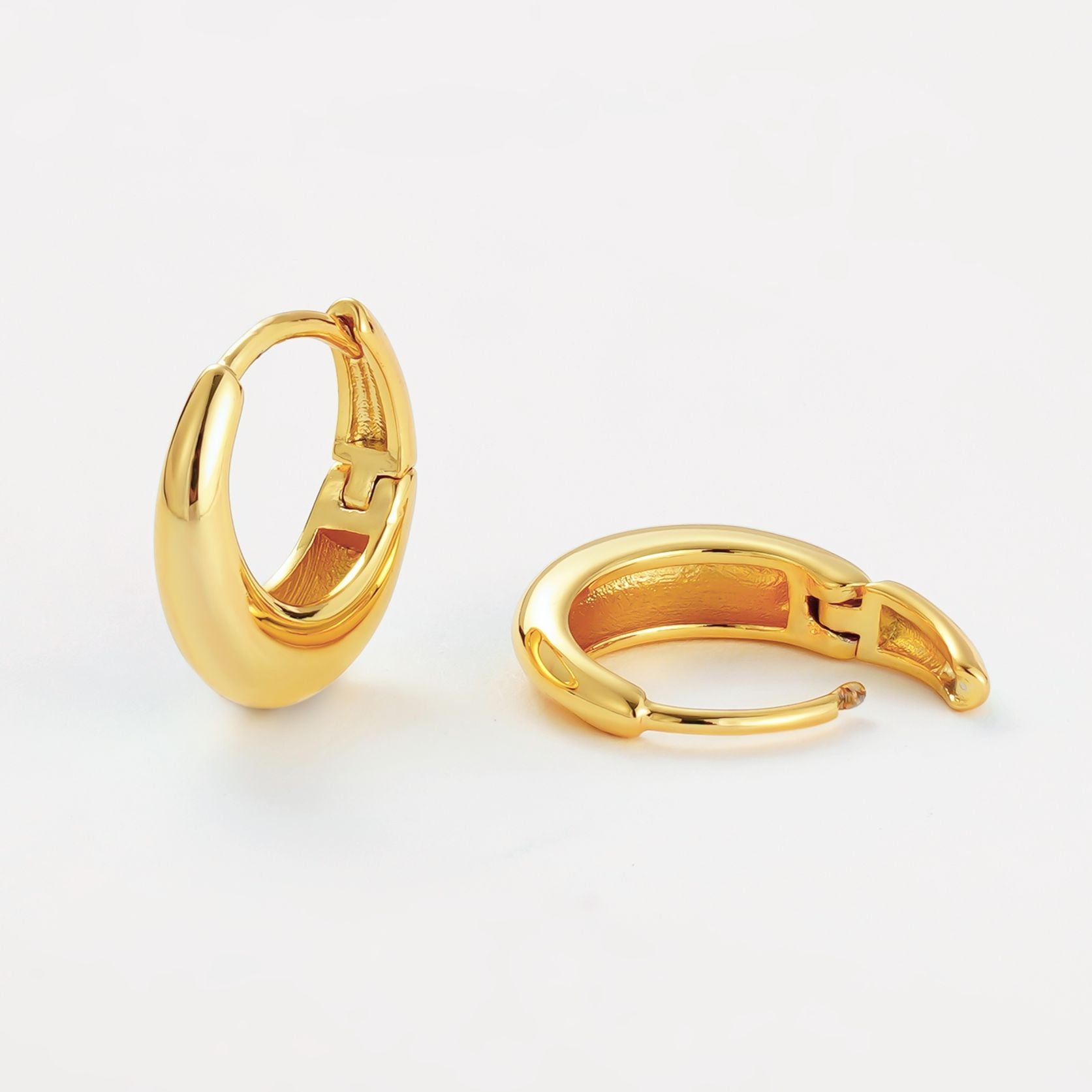 Cleo Hoop - Small Gold