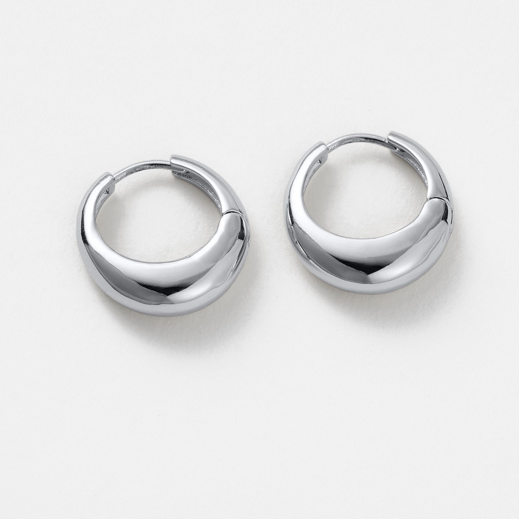 Cleo Hoop - Medium Silver