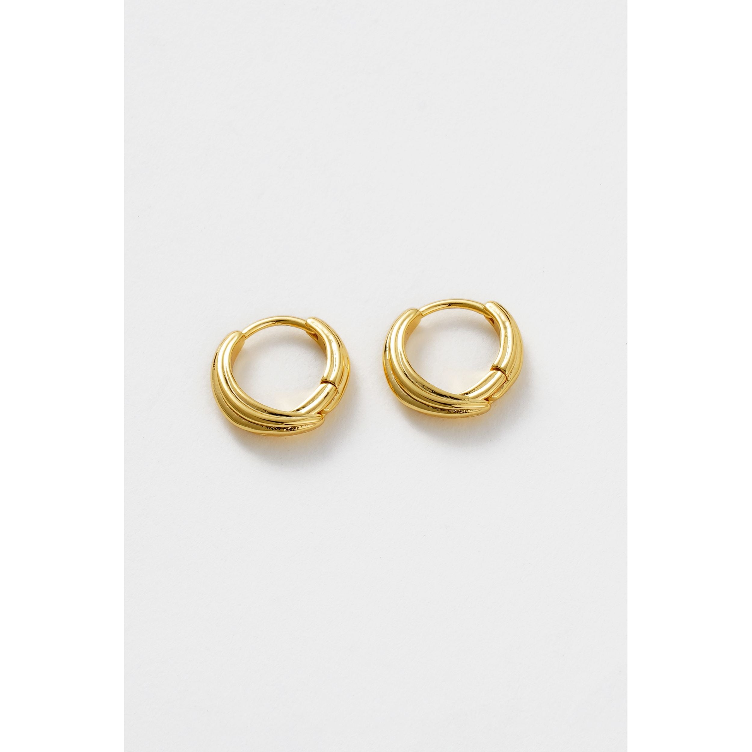 Paris Huggie - Gold