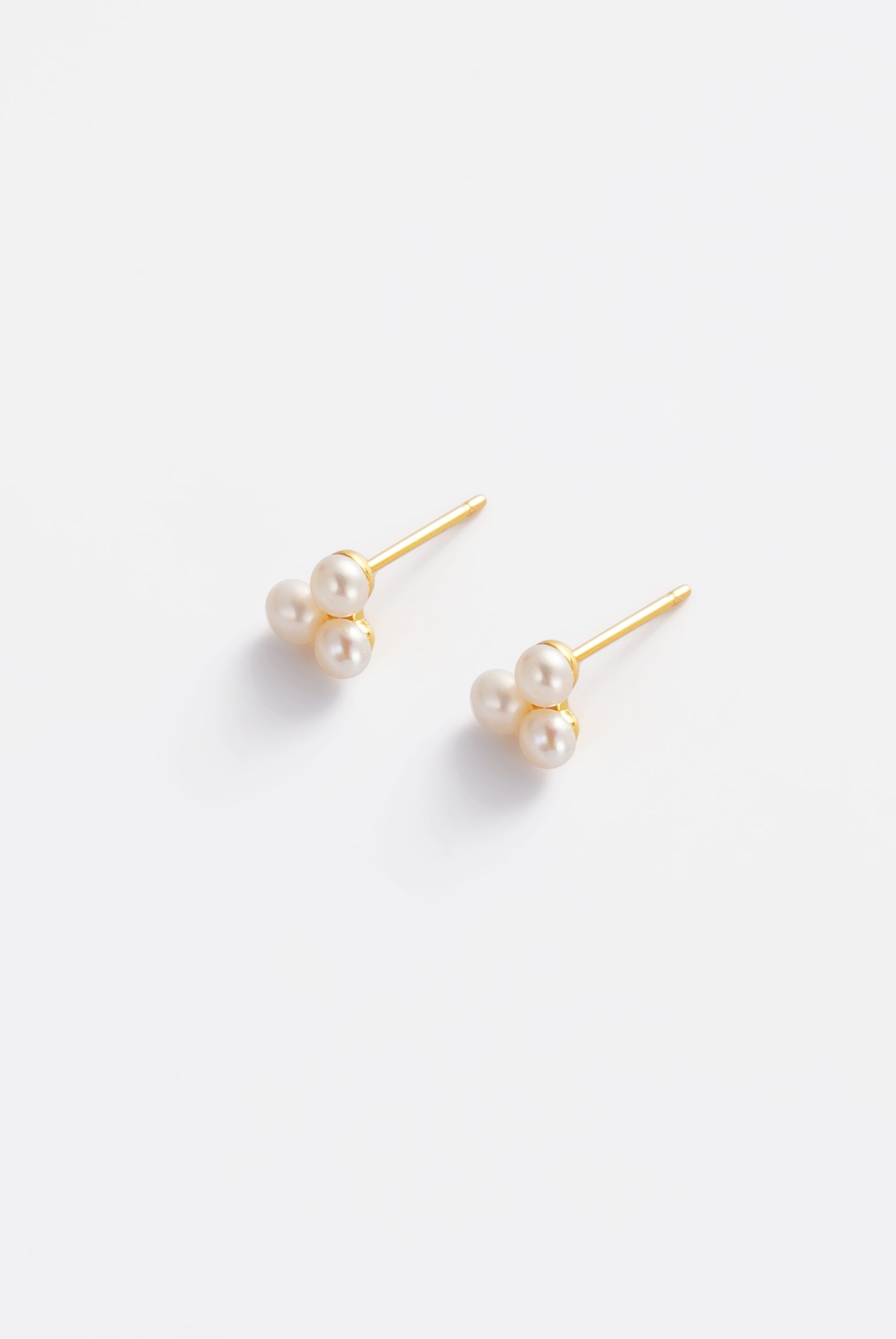 Luna Pearl Stud