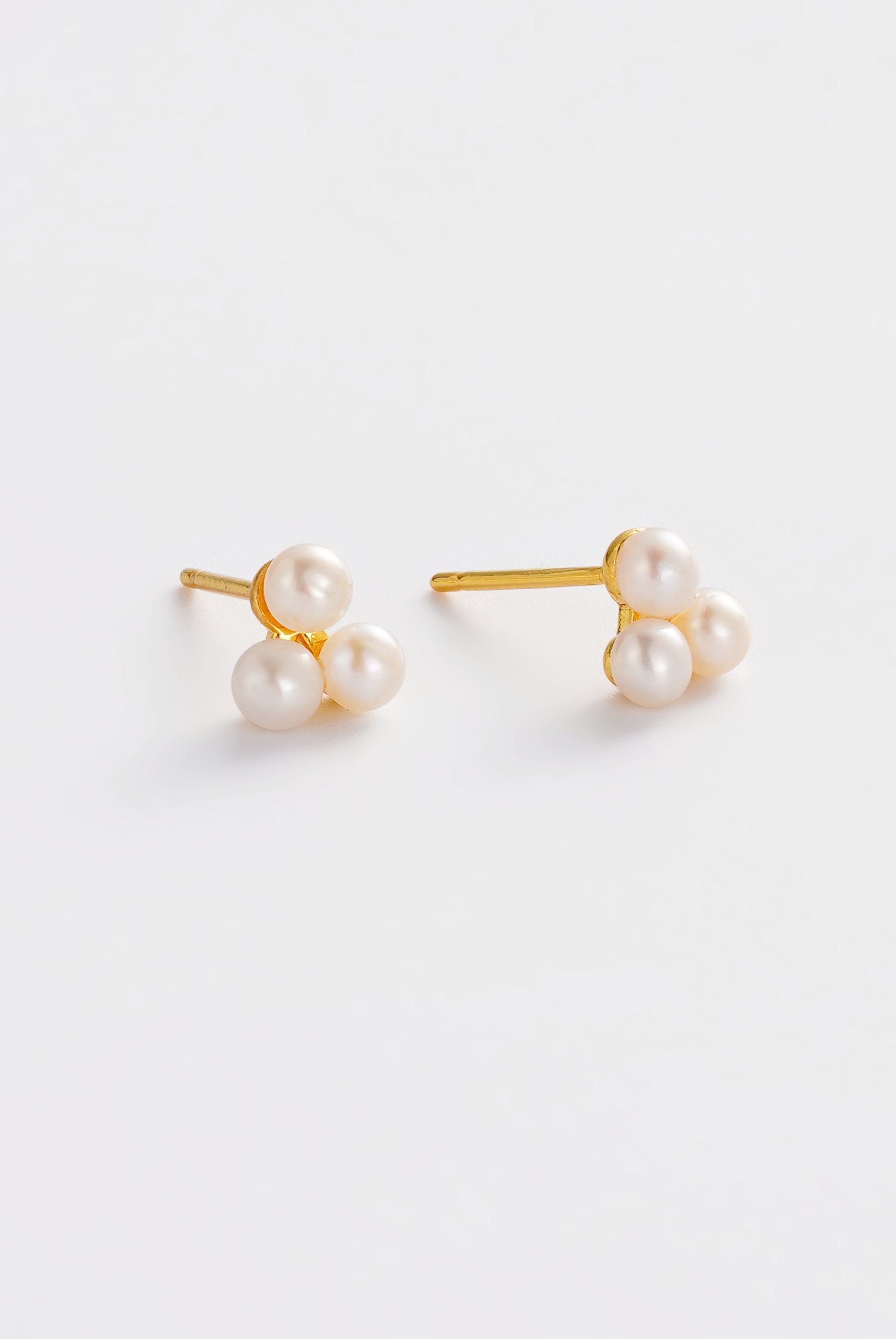 Luna Pearl Stud