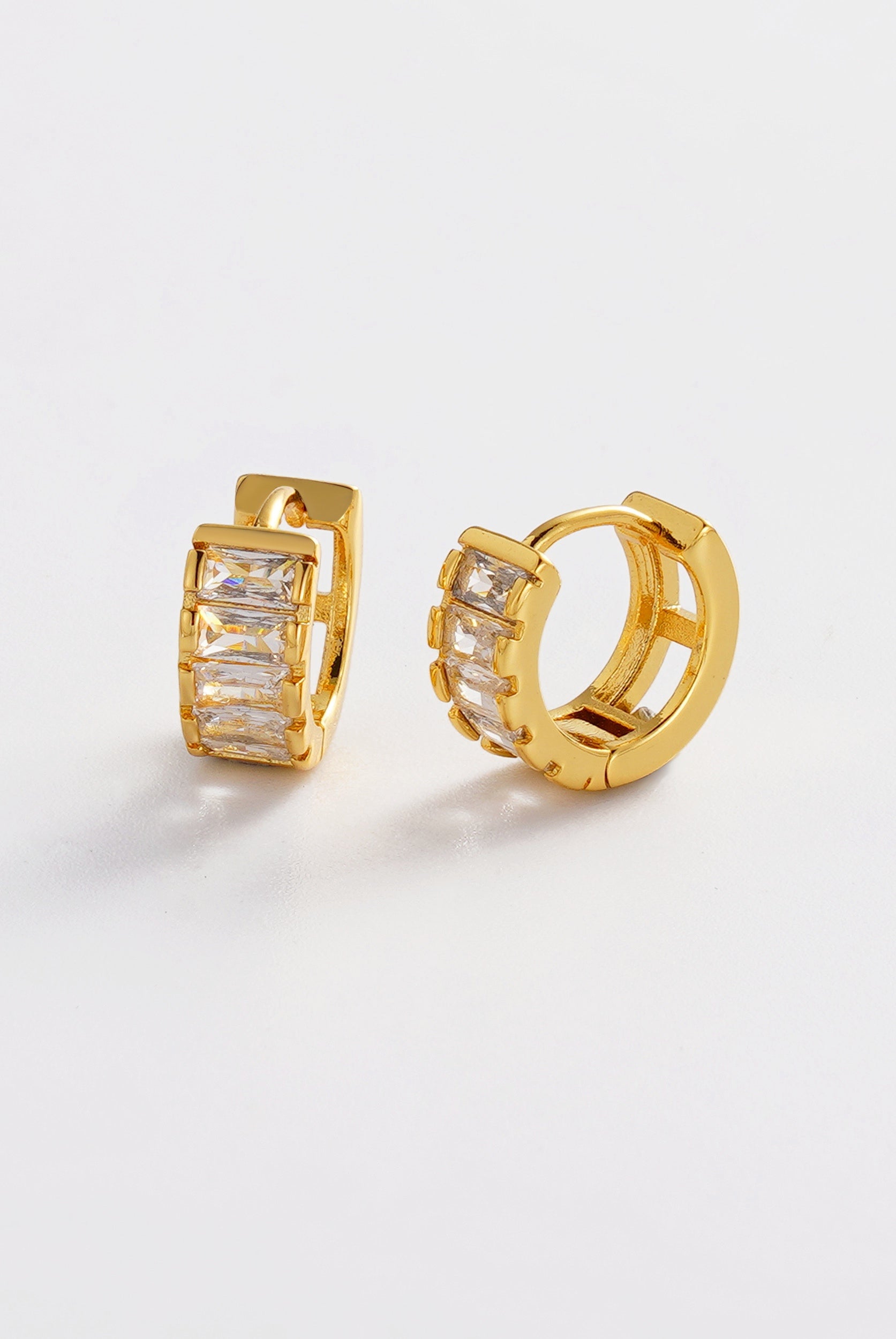 Kira Huggie - Clear/Gold