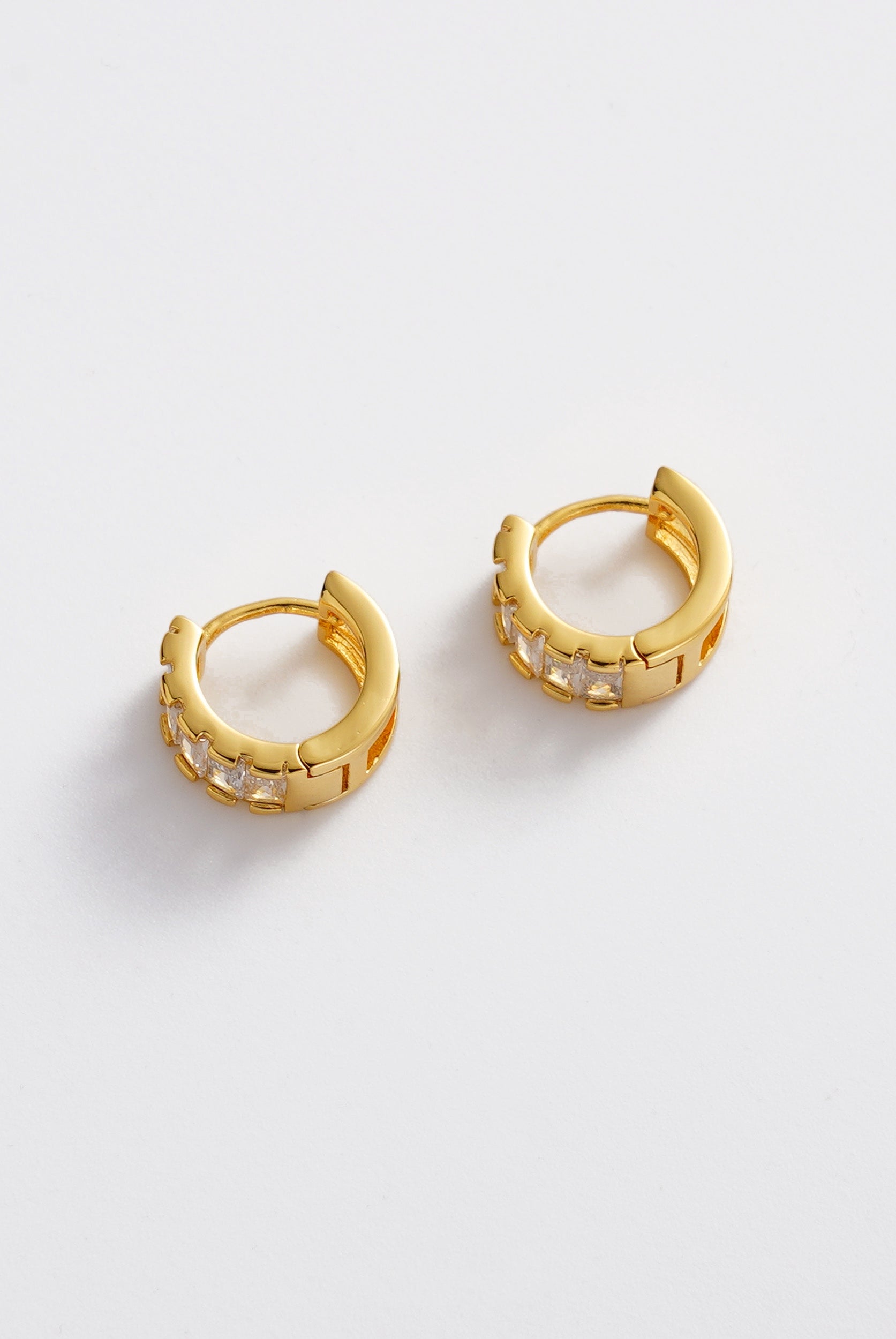 Kira Huggie - Clear/Gold