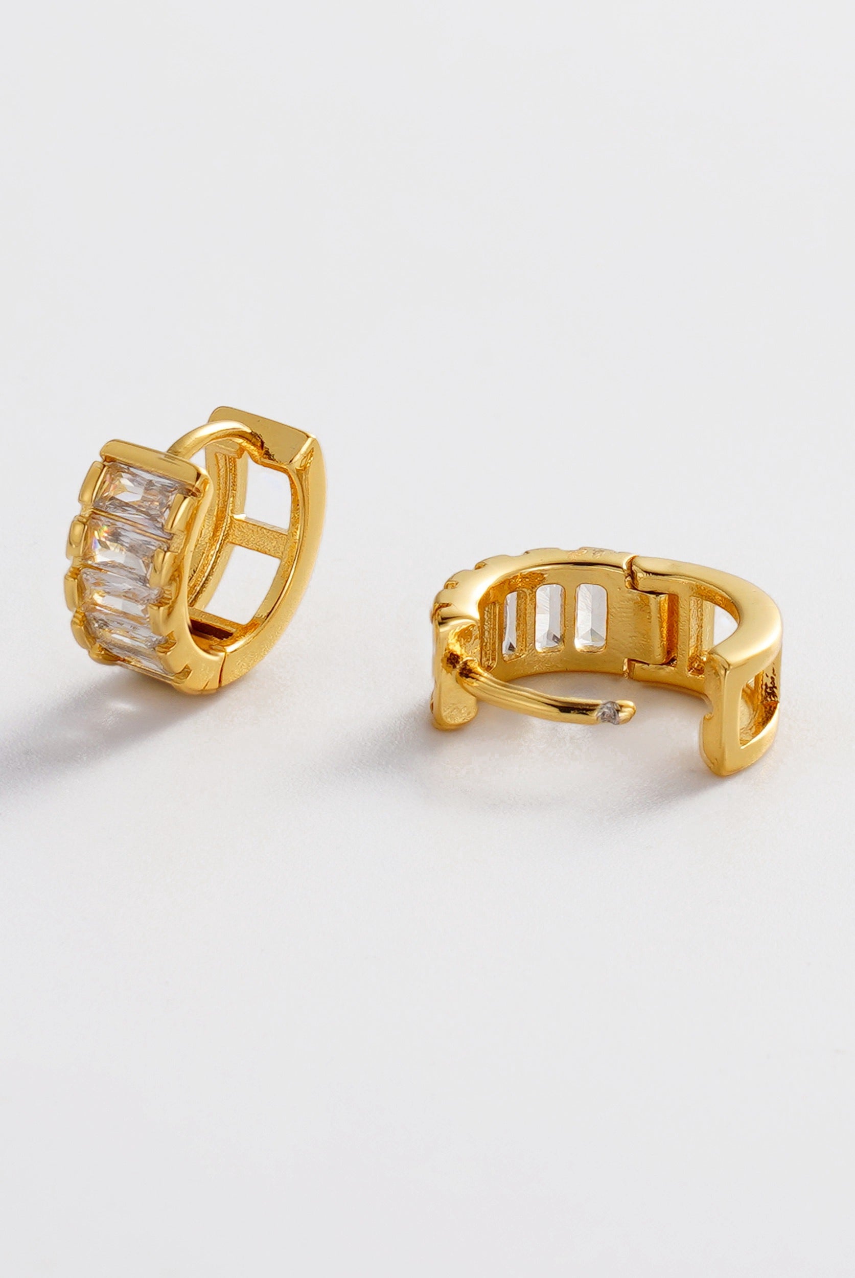Kira Huggie - Clear/Gold
