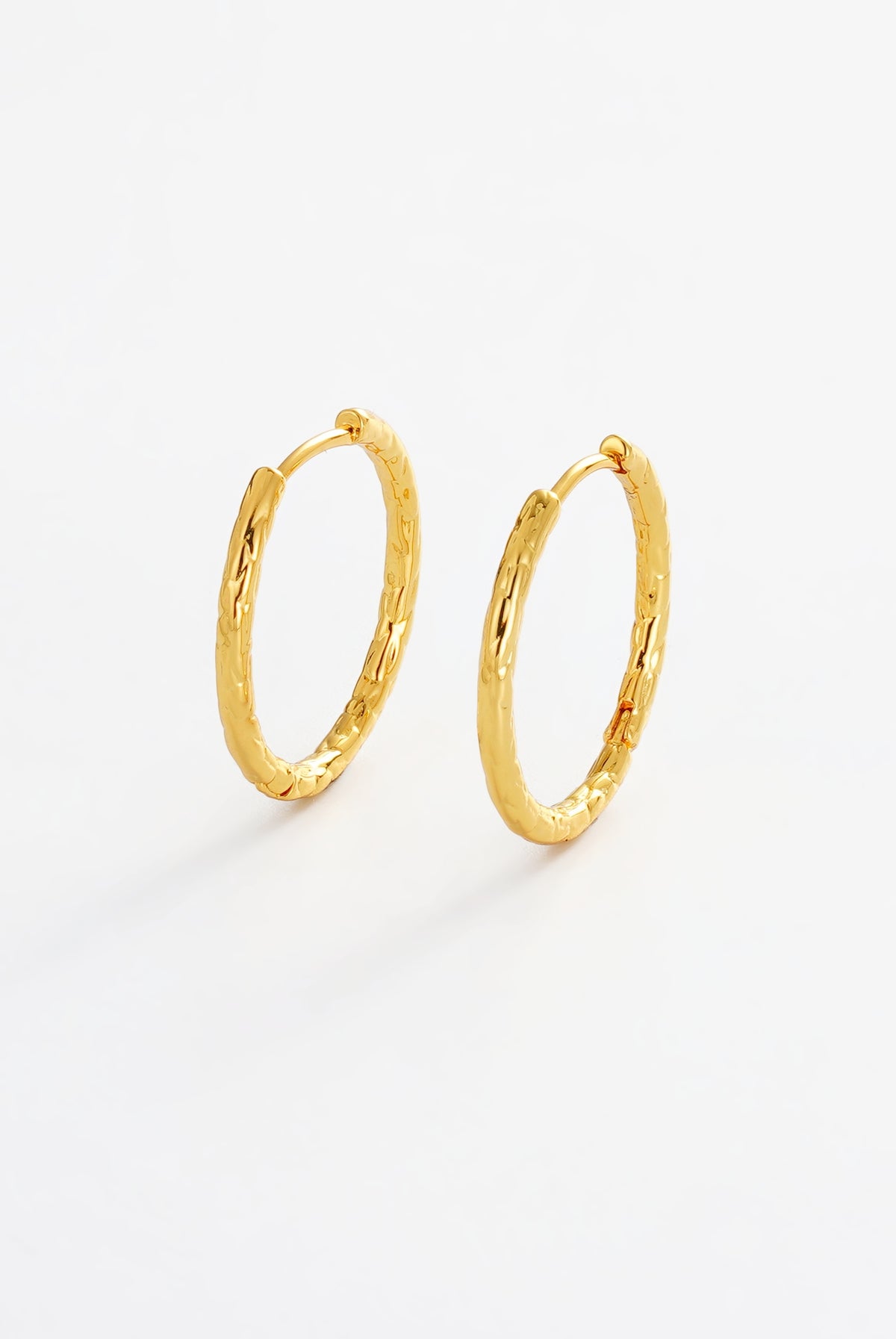 Lily Hoop - Medium - Gold