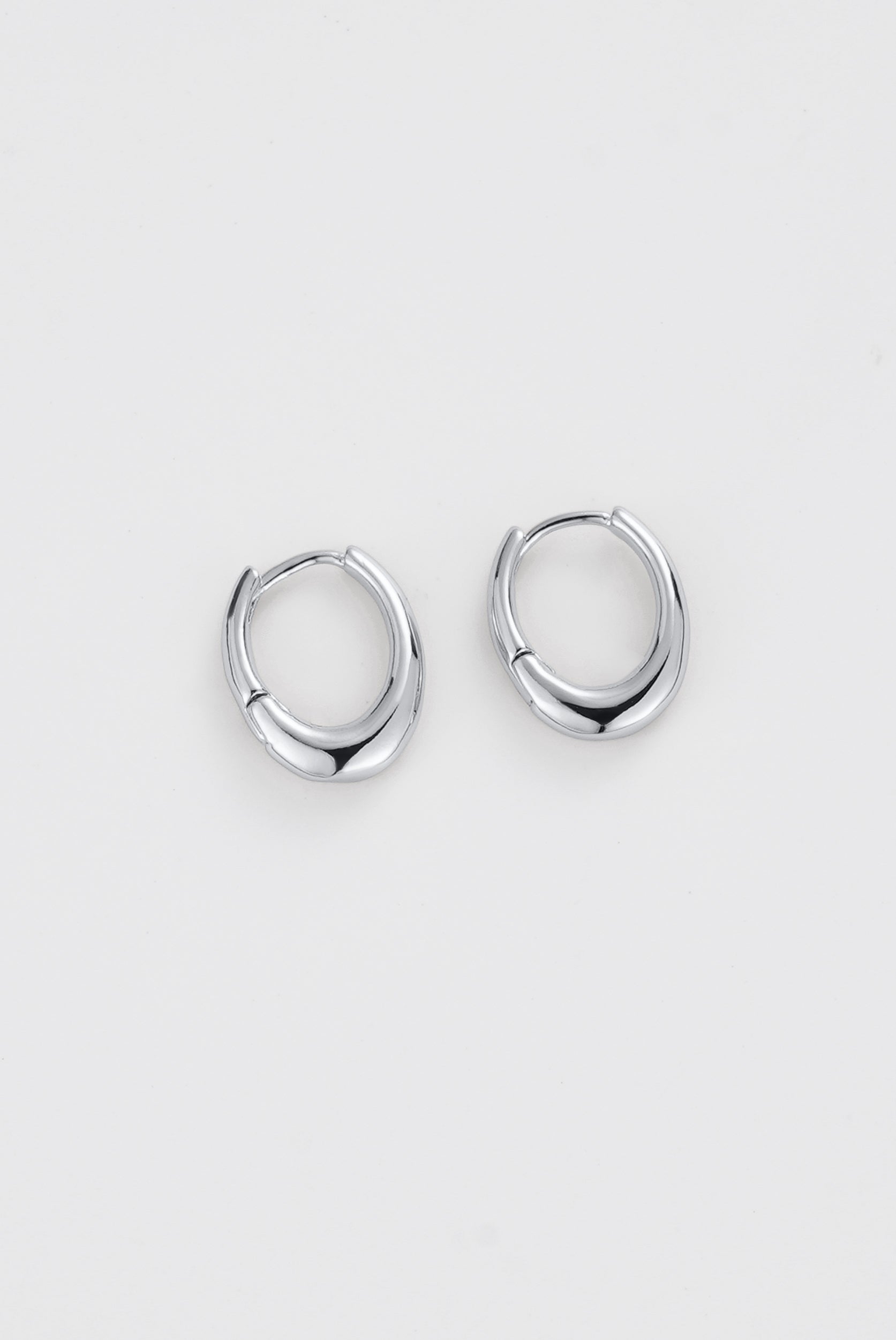 Pia Hoop Small - Silver