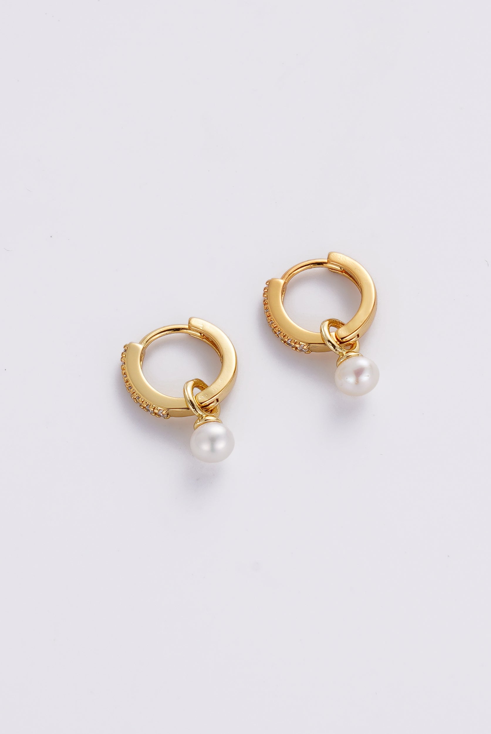 Scarlette Hoop Earring - Gold