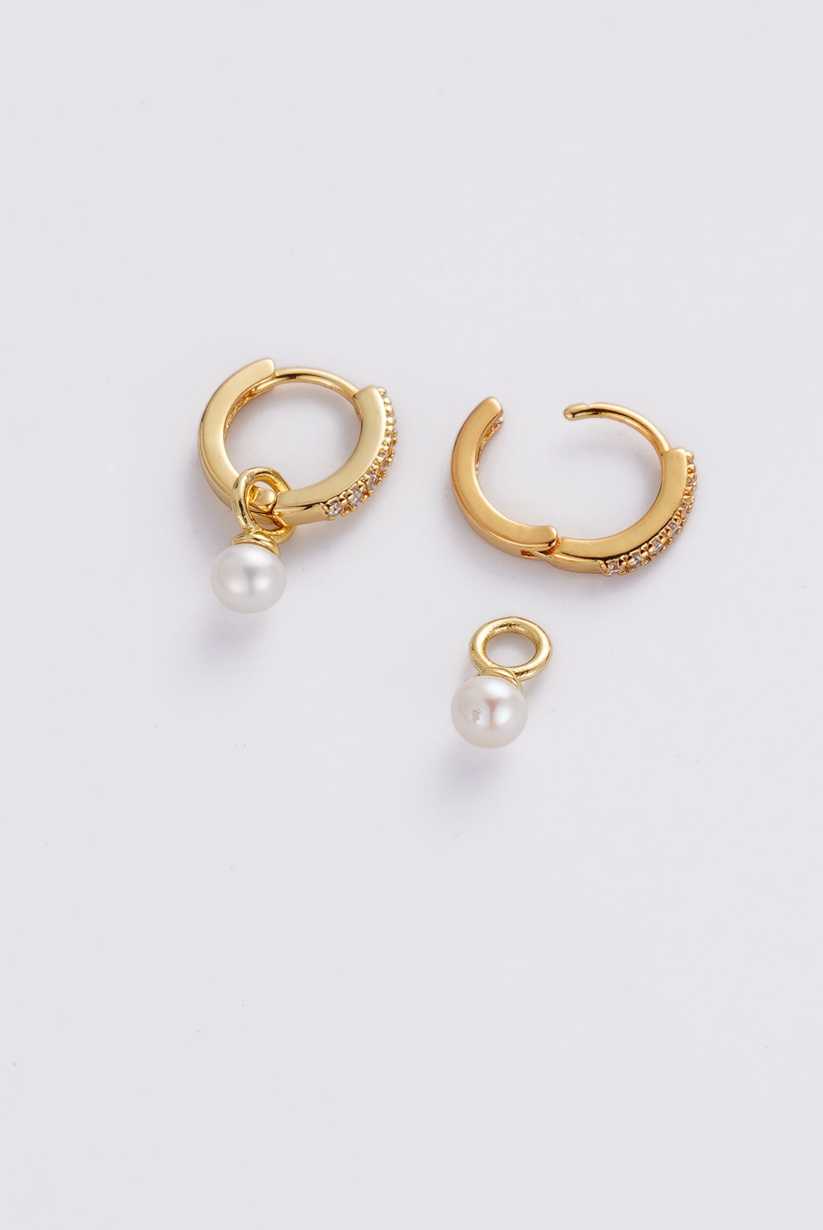Scarlette Hoop Earring - Gold