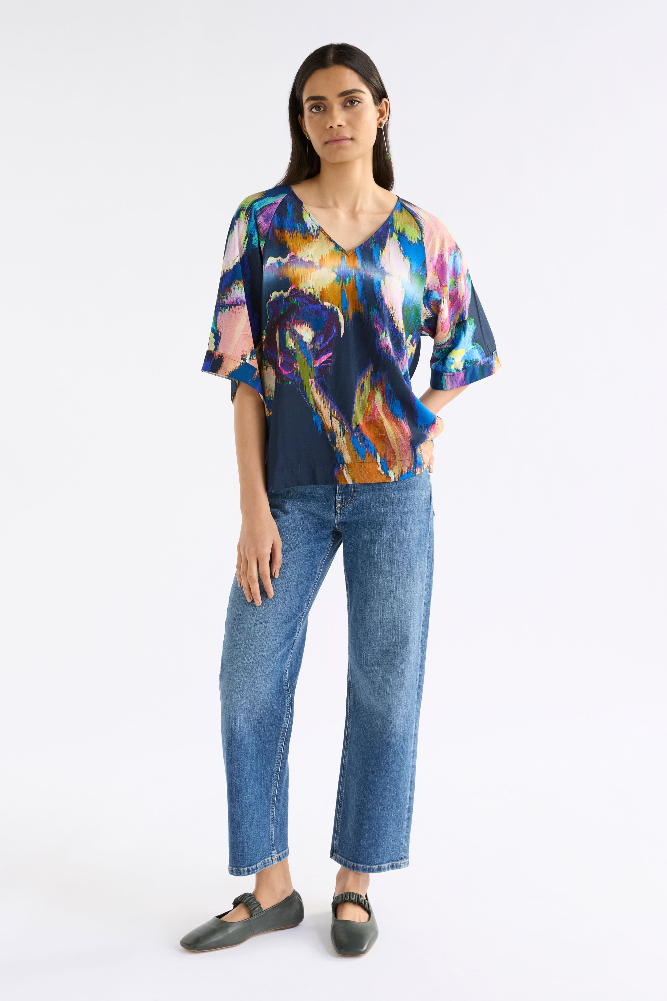 Moda V Neck Top - Vaara Print