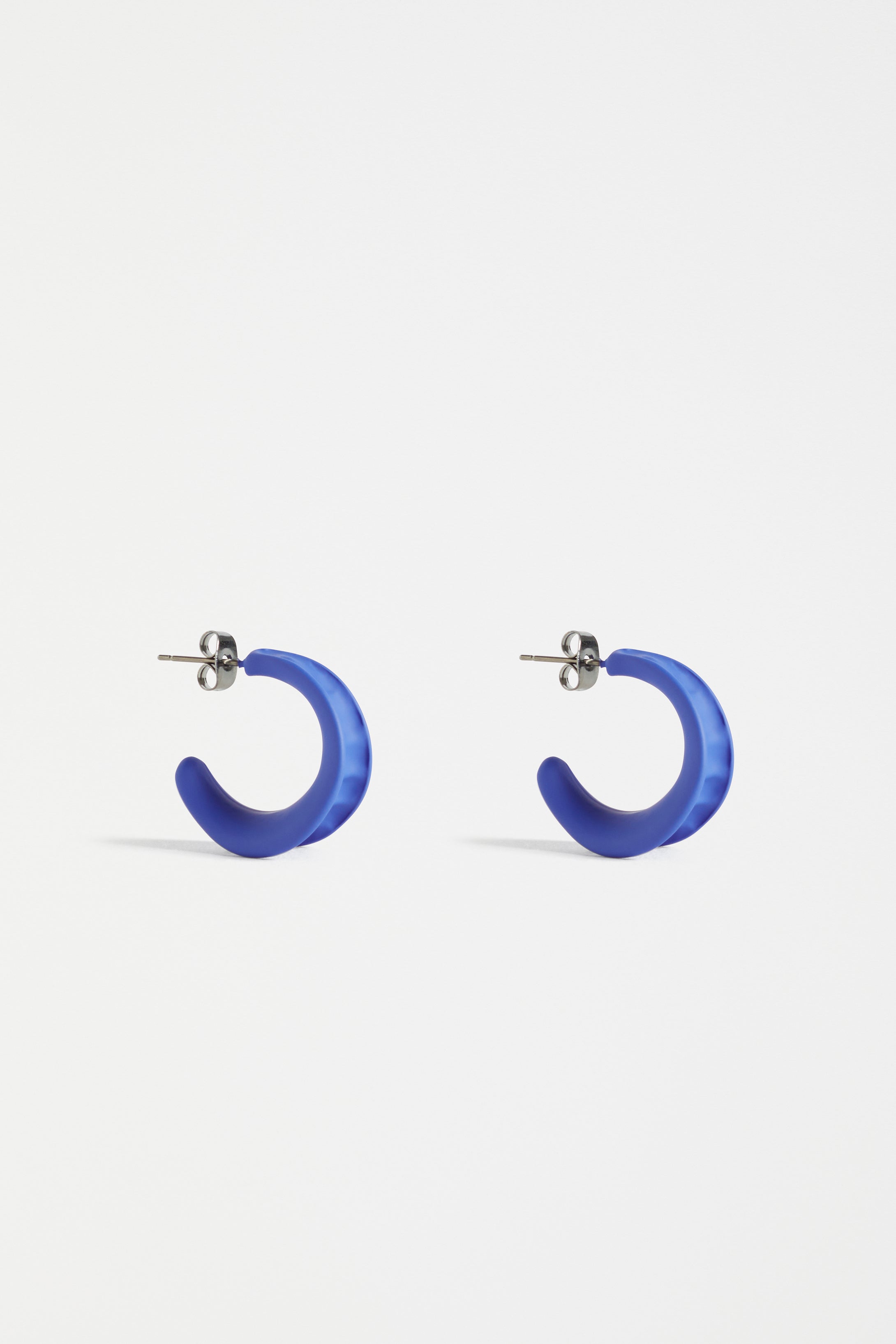 Dorn Hoop Earring - Ultramarine