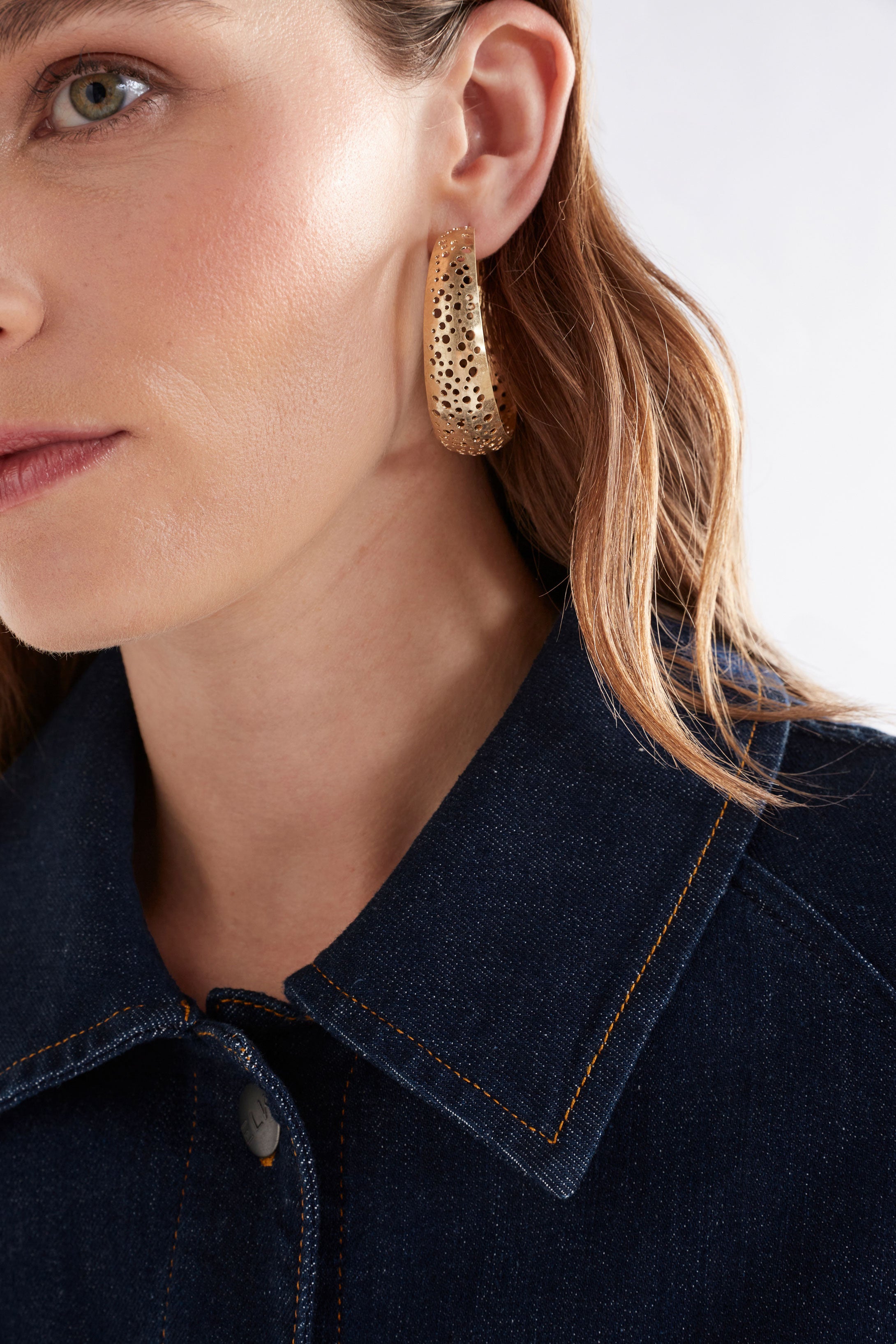 Hulle Large Hoop Earring - Gold