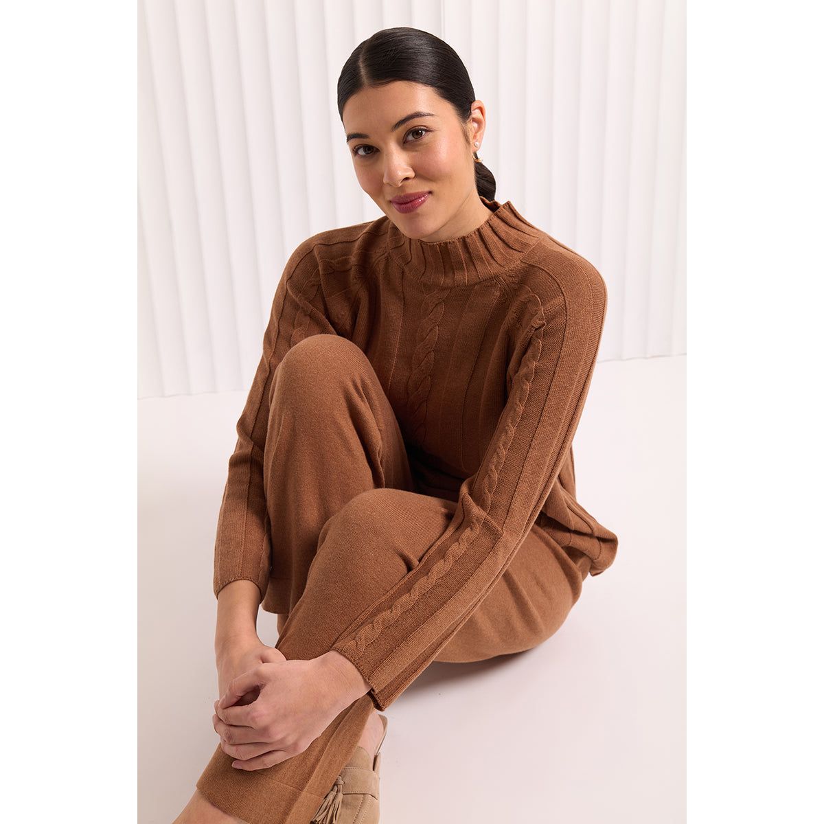 FEELING CONNECTED SWEATER - Caramel