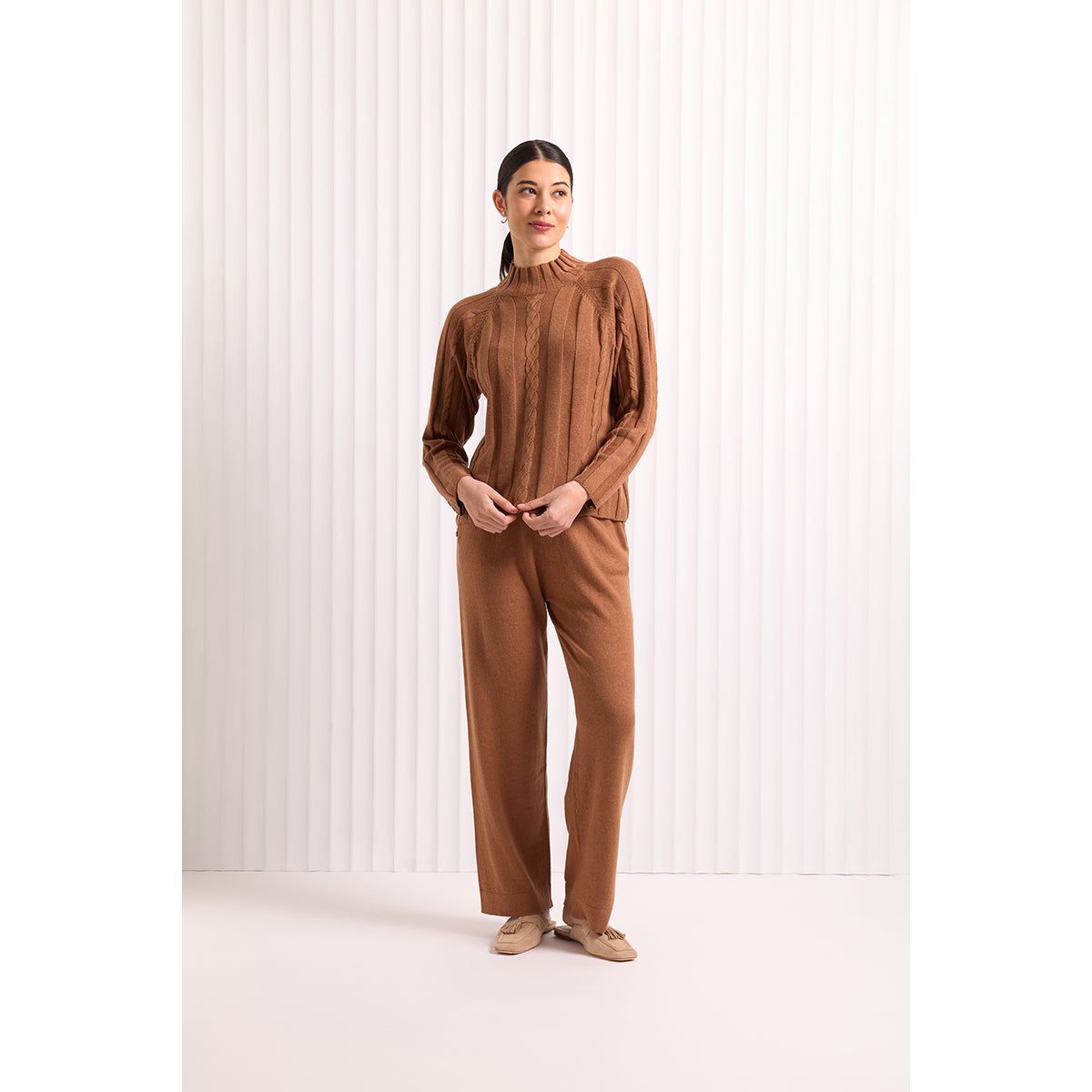 FEELING CONNECTED SWEATER - Caramel