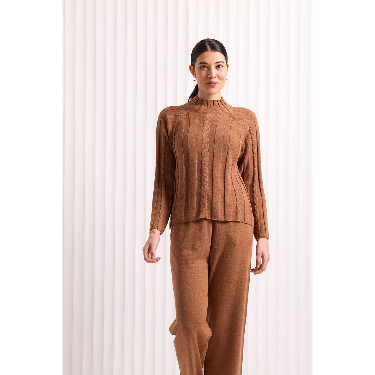 FEELING CONNECTED SWEATER - Caramel