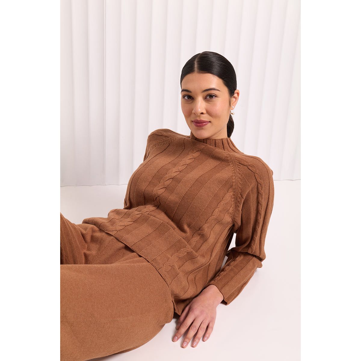FEELING CONNECTED SWEATER - Caramel
