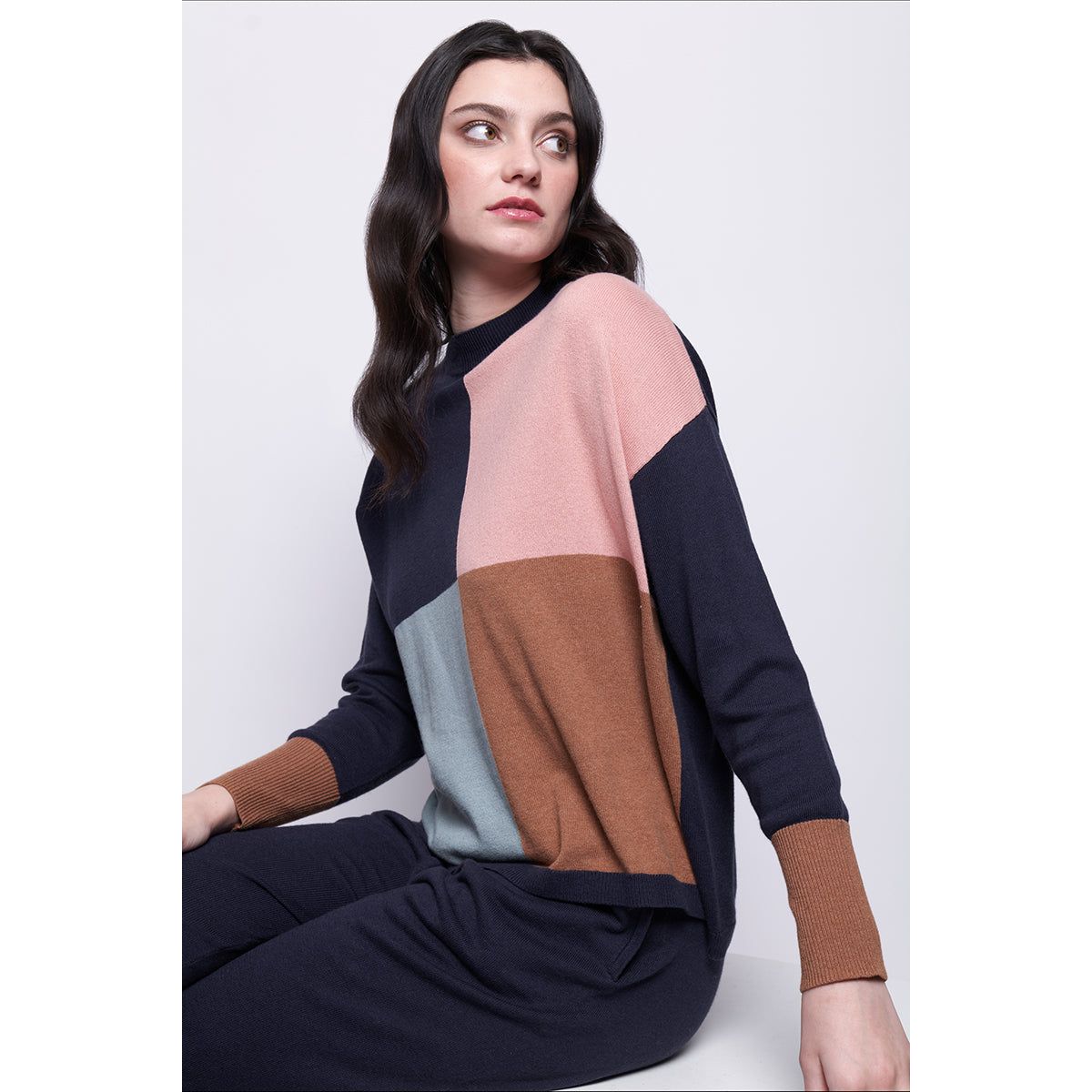 LOOKING SHARP SWEATER - Midnight Mix