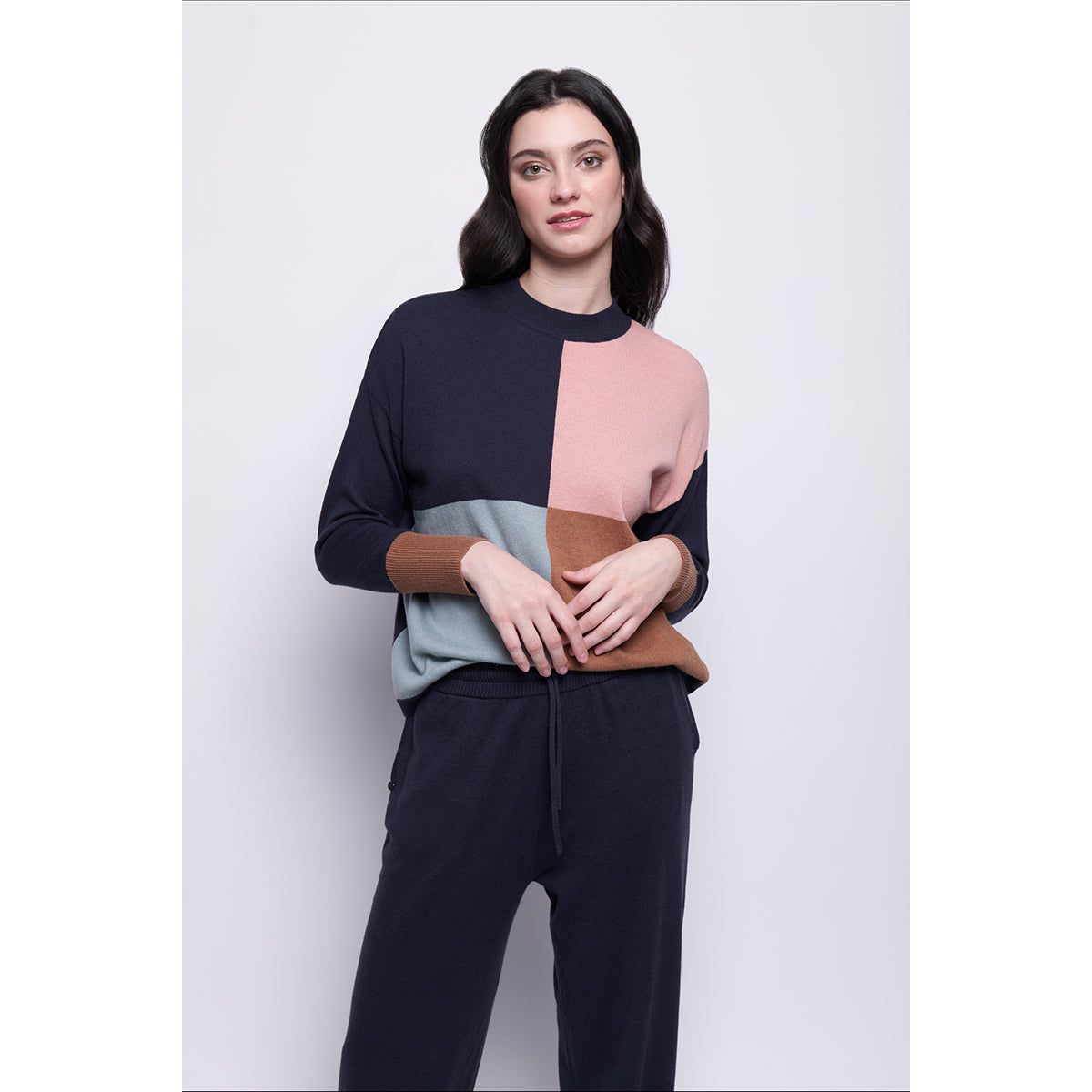 LOOKING SHARP SWEATER - Midnight Mix