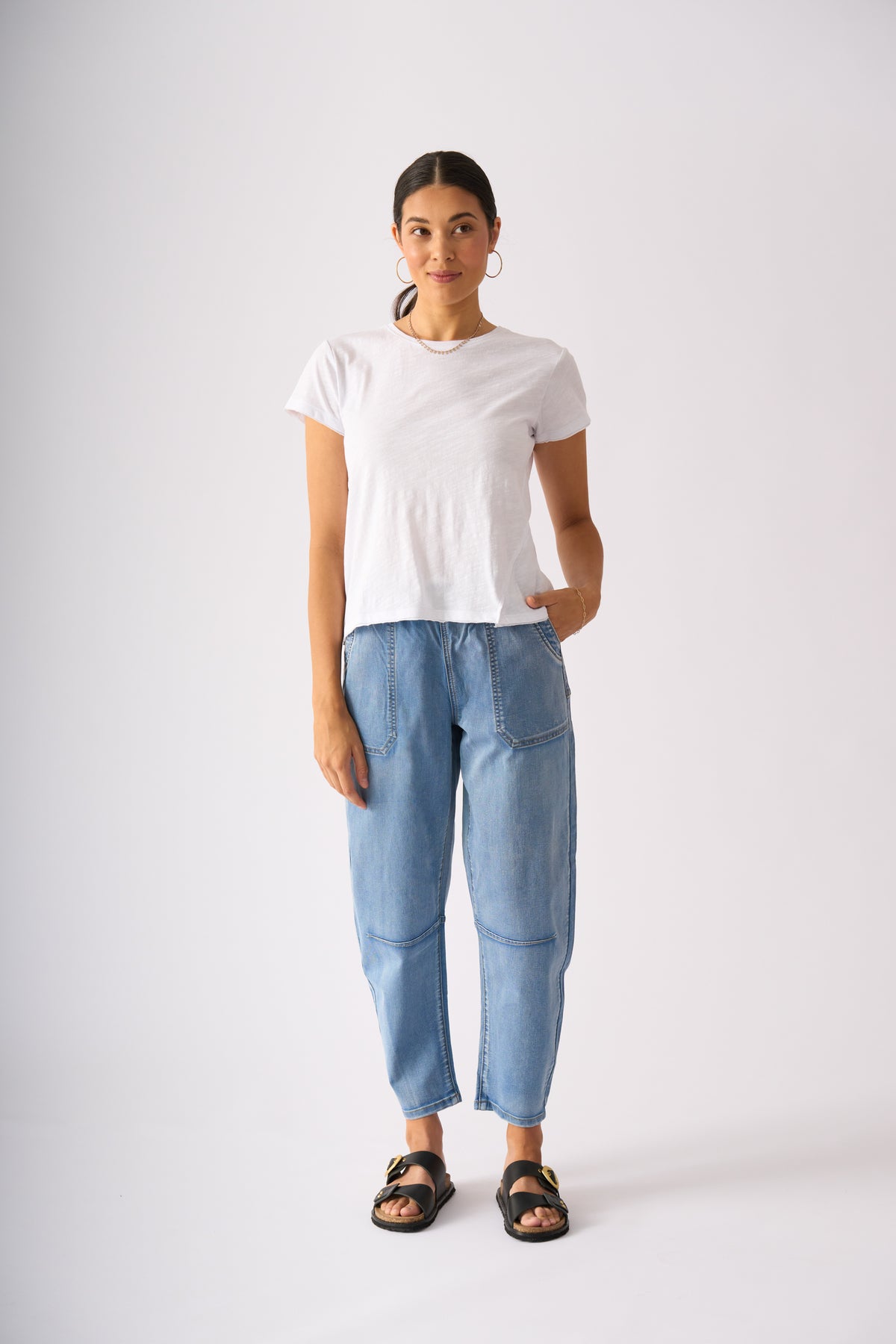 INTERSECTION TEE - White