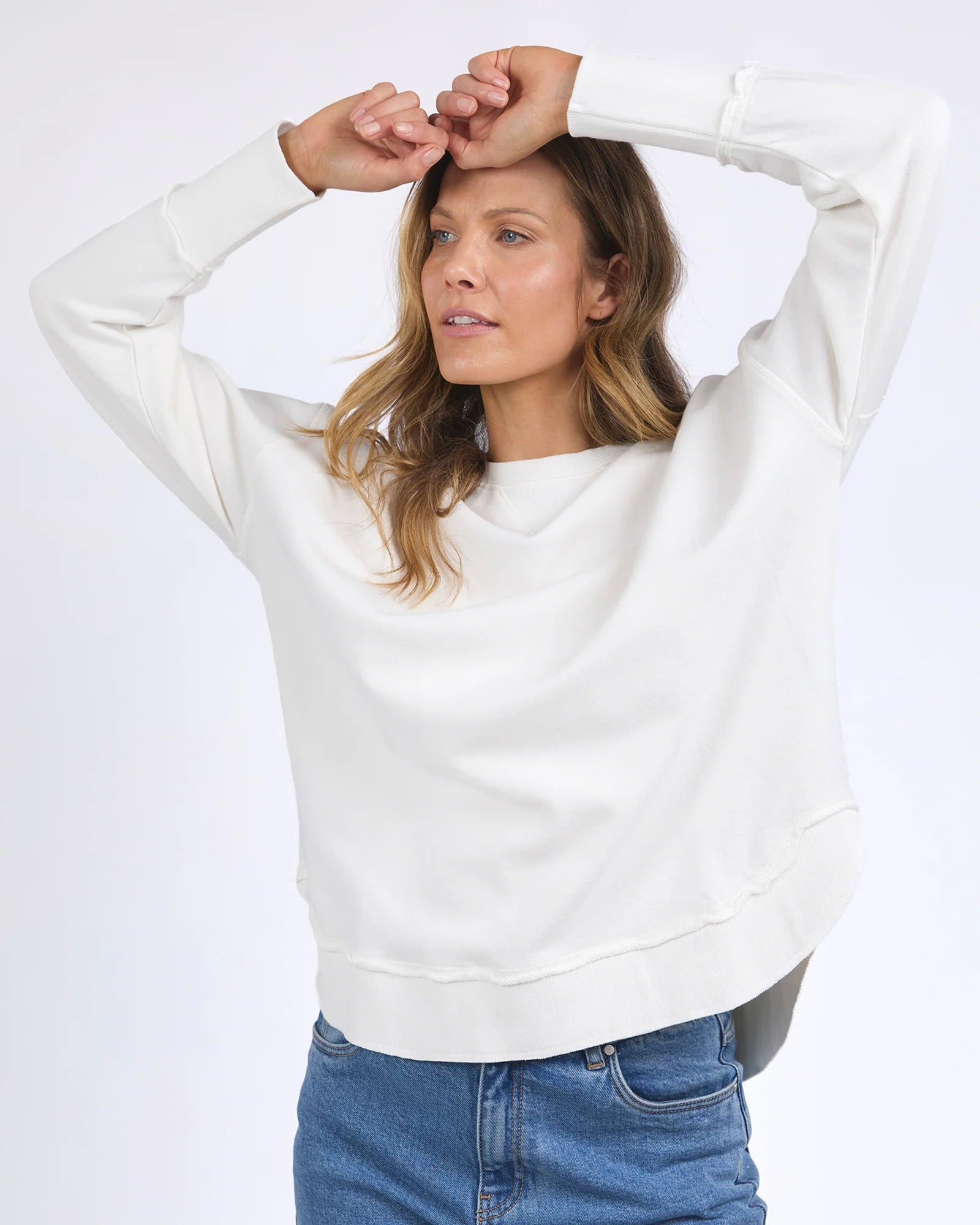 DELILAH CREW - VINTAGE WHITE