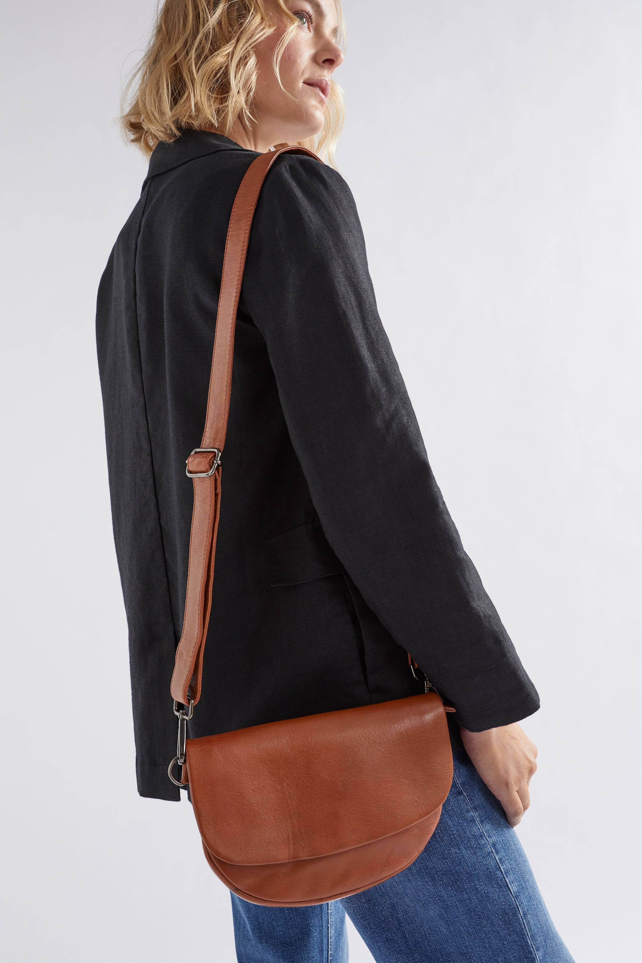 Otta Crossbody Bag - Tan