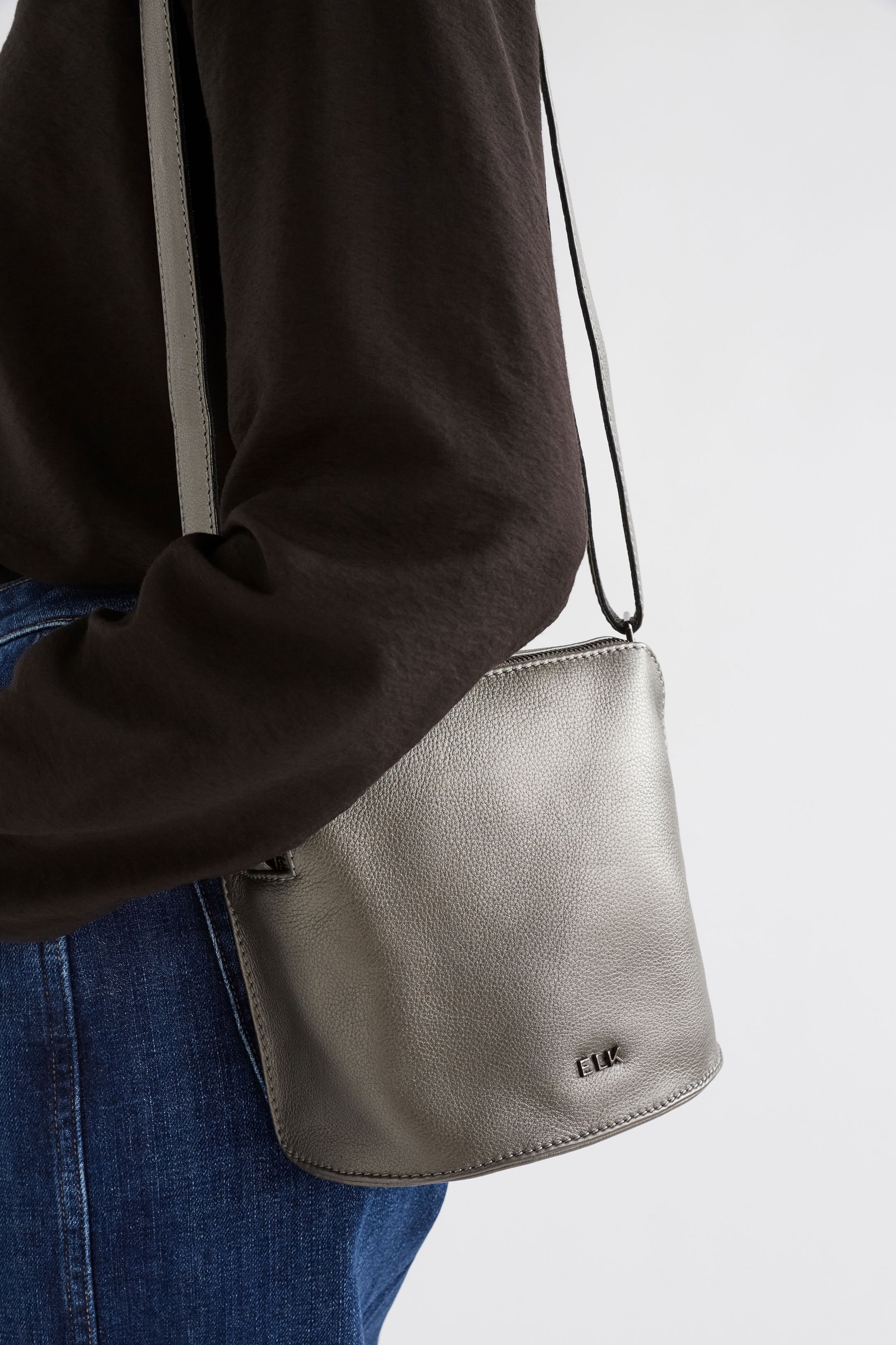 Frede Crossbody - Black