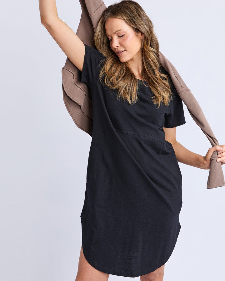 BAY DRESS - BLACK