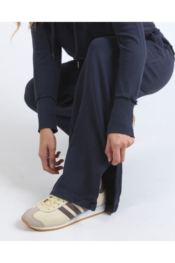 CLASSIC TRACK PANT - NAVY