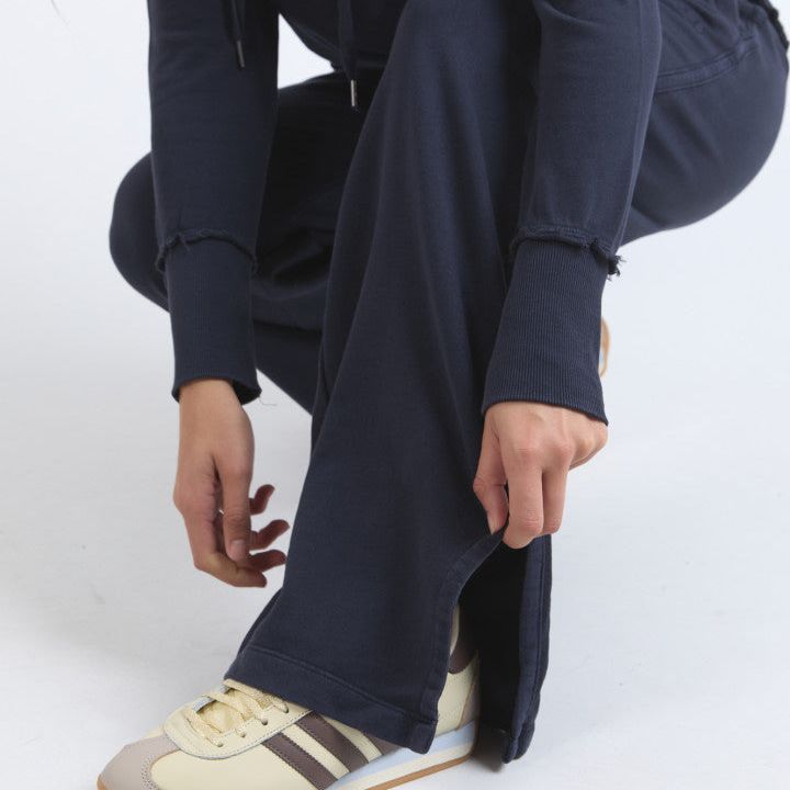 CLASSIC TRACK PANT - NAVY