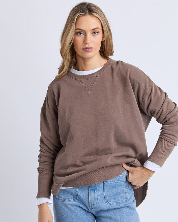 Delilah Crew - Mocha