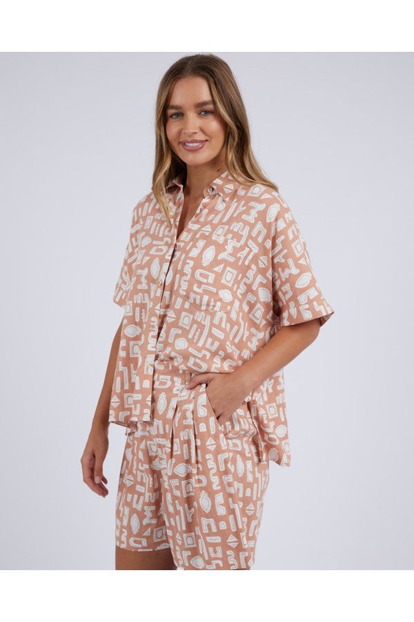 ETCHED GEO SHIRT