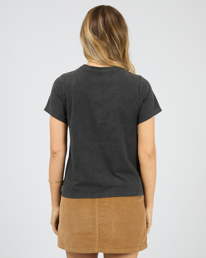 HAMPSHIRE REGULAR TEE - WASHED BLACK