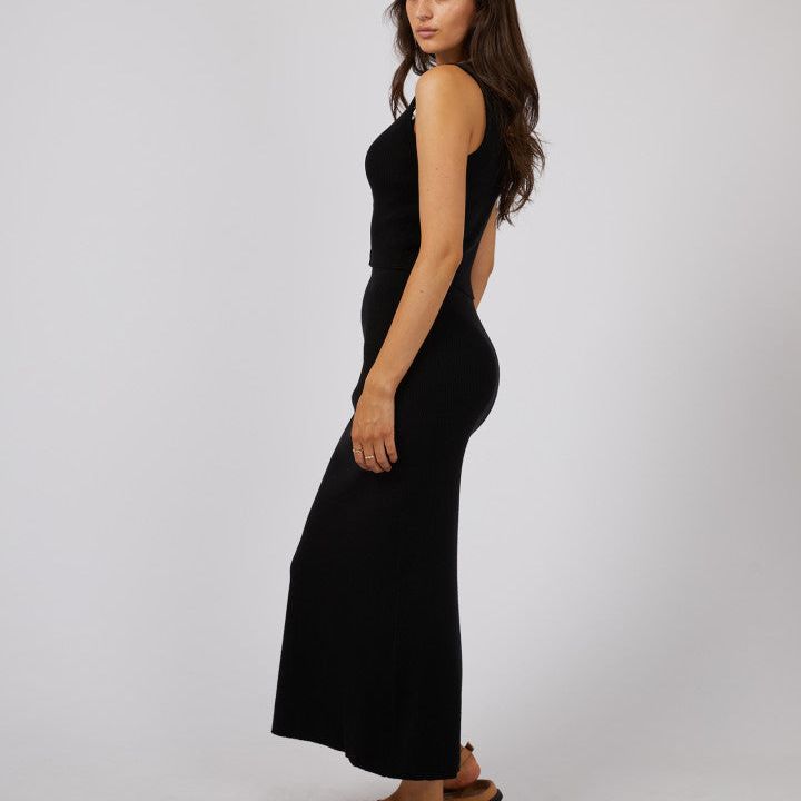 HENLEY KNIT VEST - BLACK